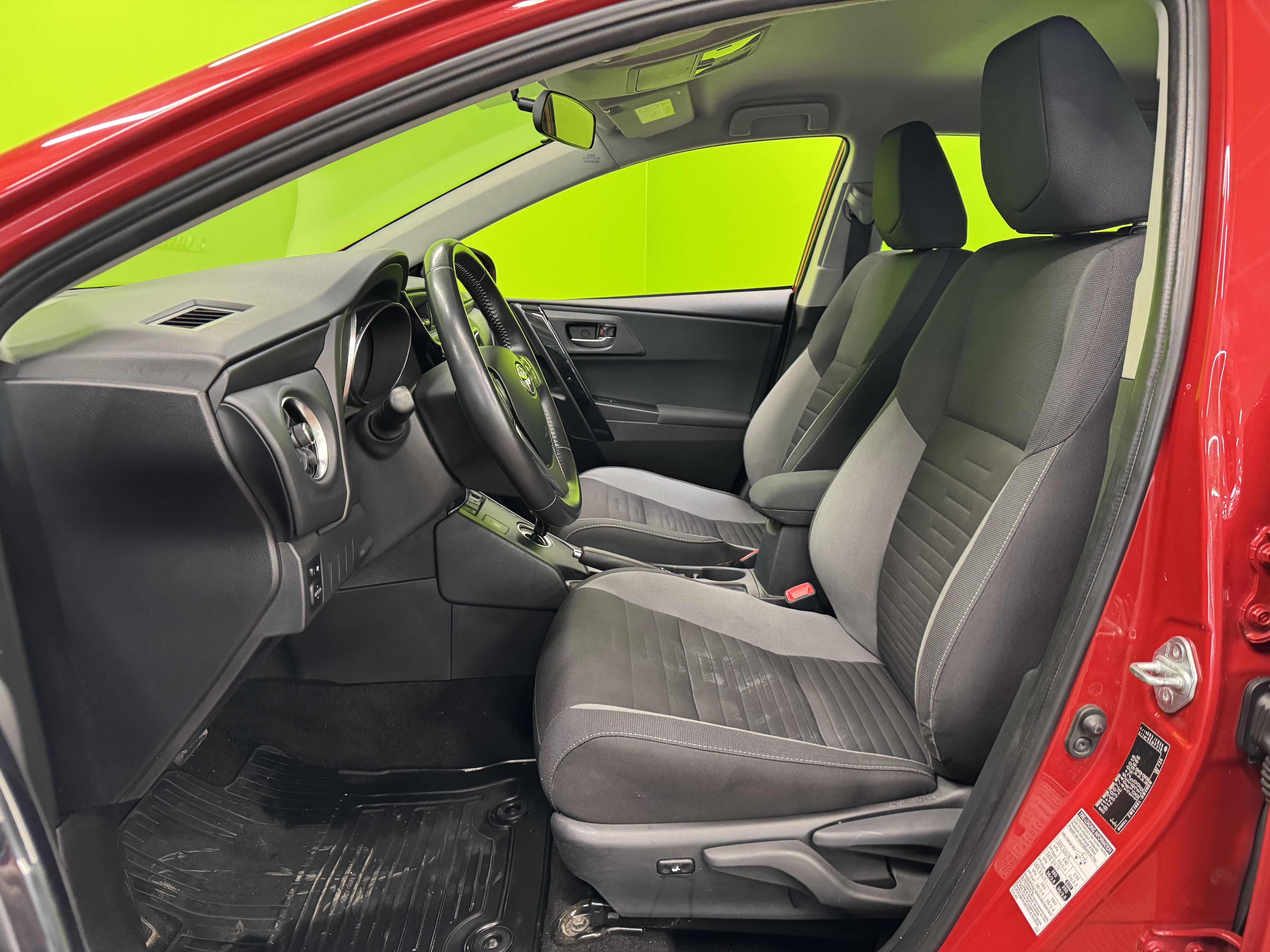 Toyota Auris 2016