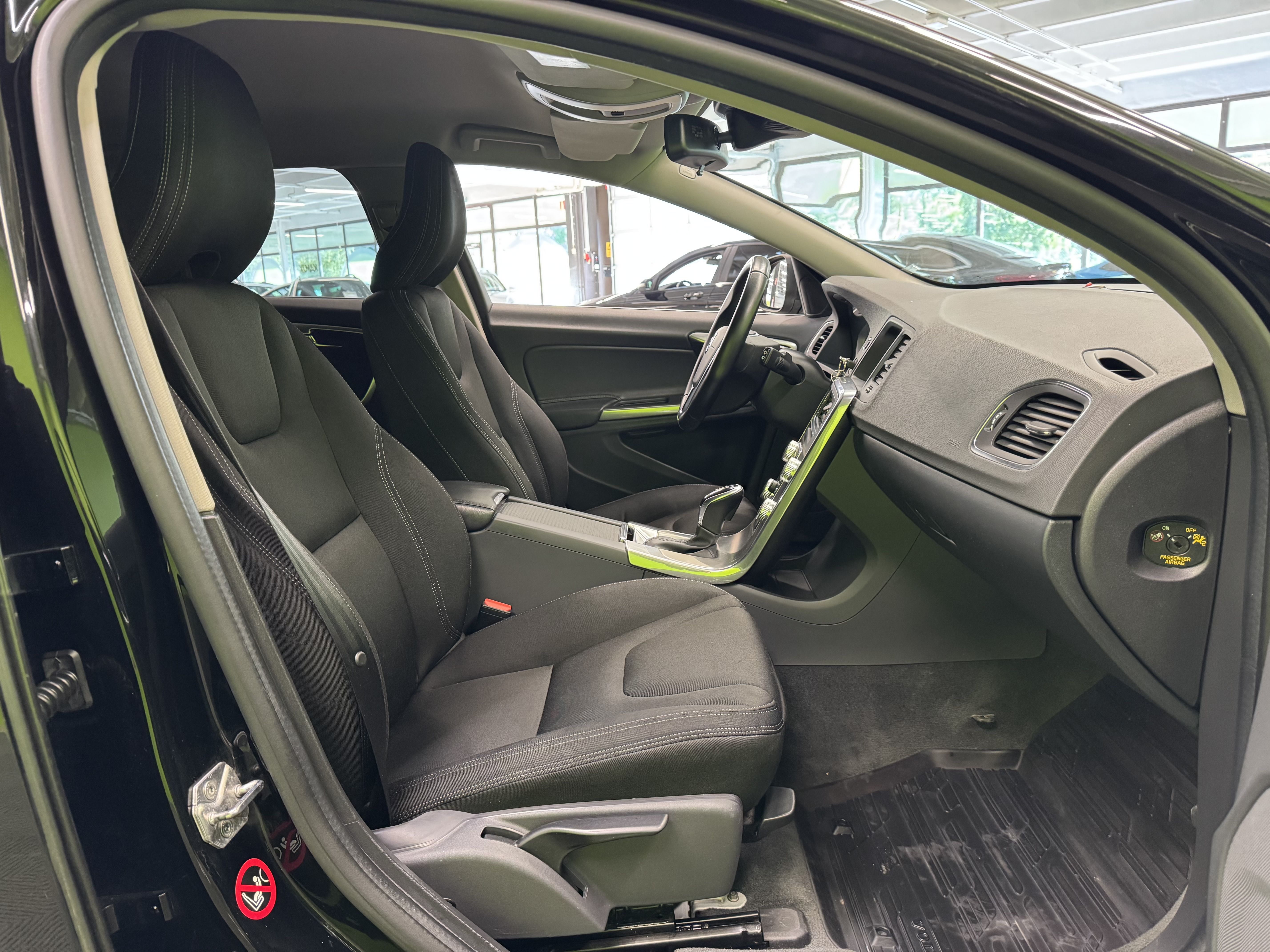 Volvo V60 2017