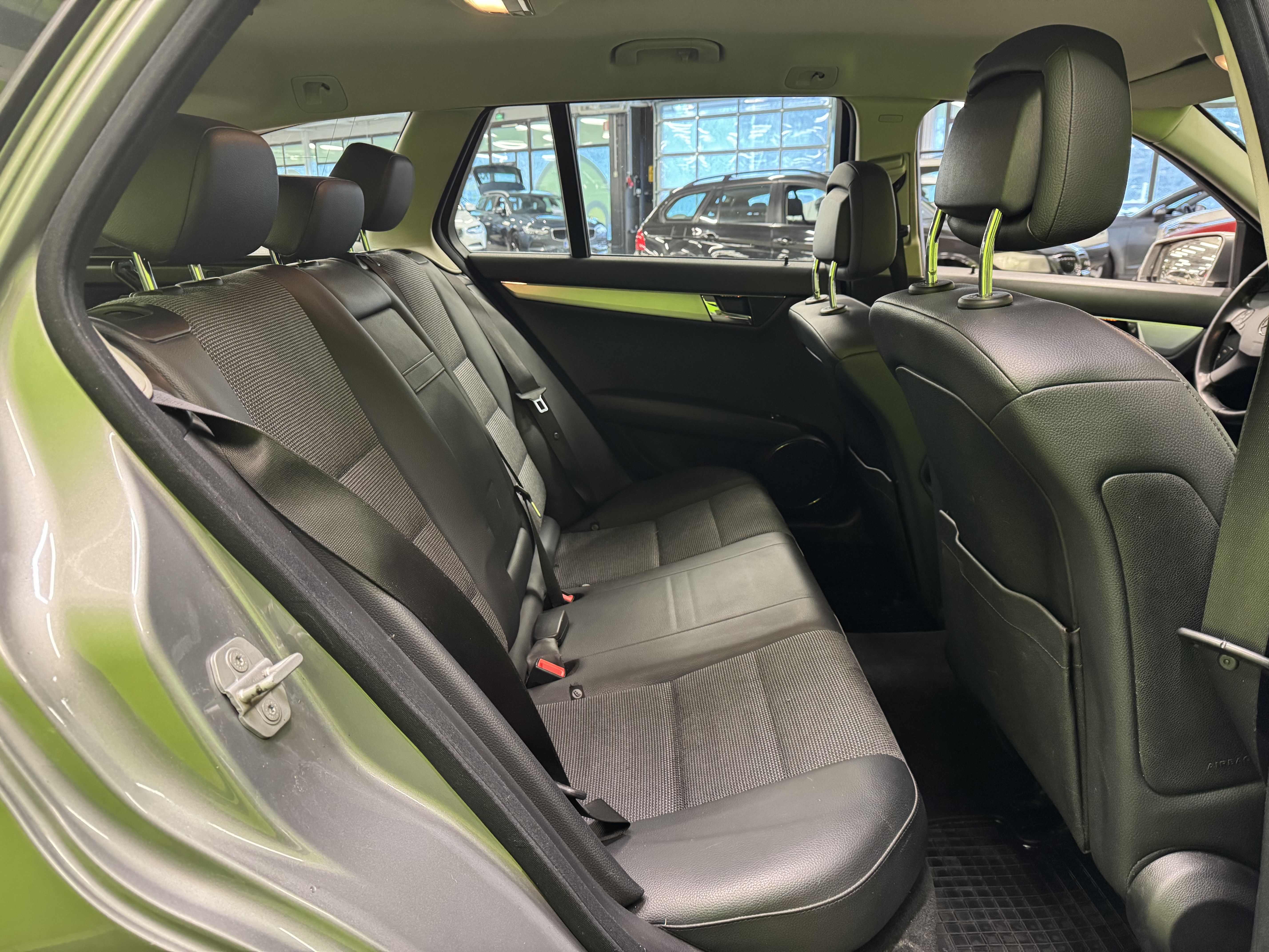 Mercedes-Benz C 2010