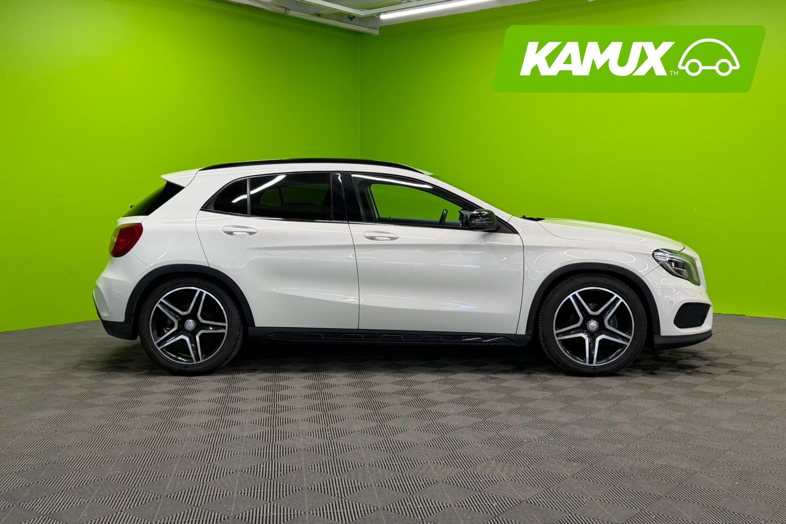 Mercedes-Benz GLA 2015