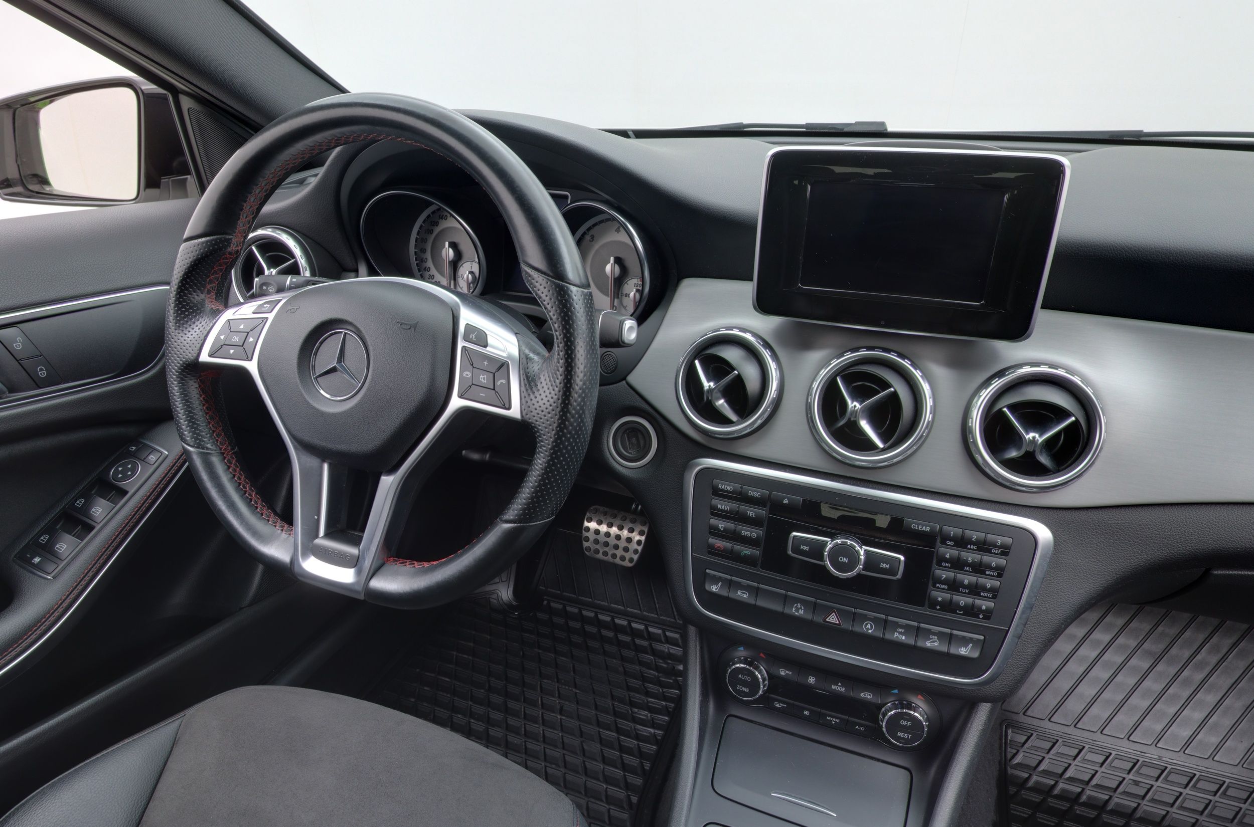Mercedes-Benz GLA 2015