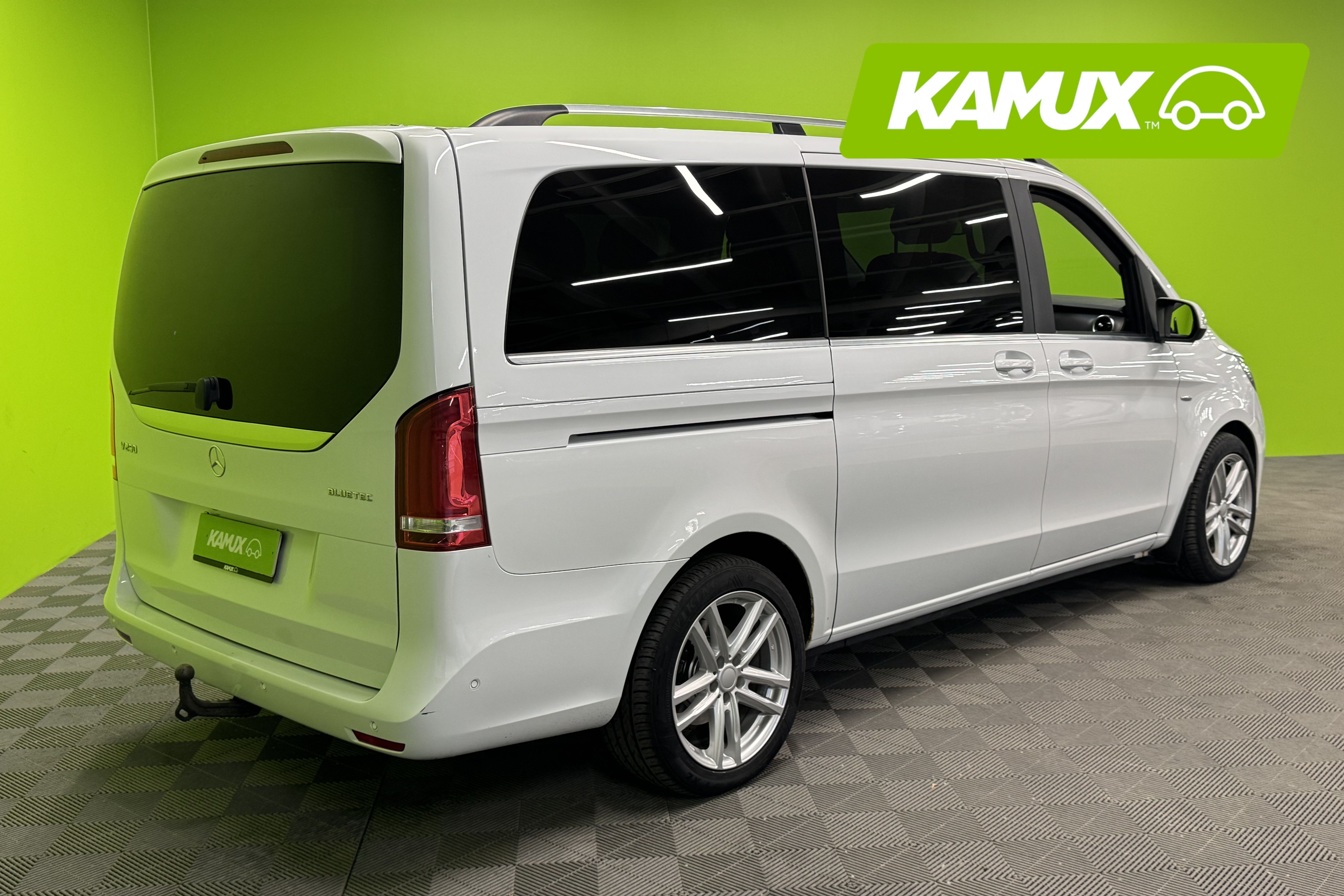 Mercedes-Benz V 2015