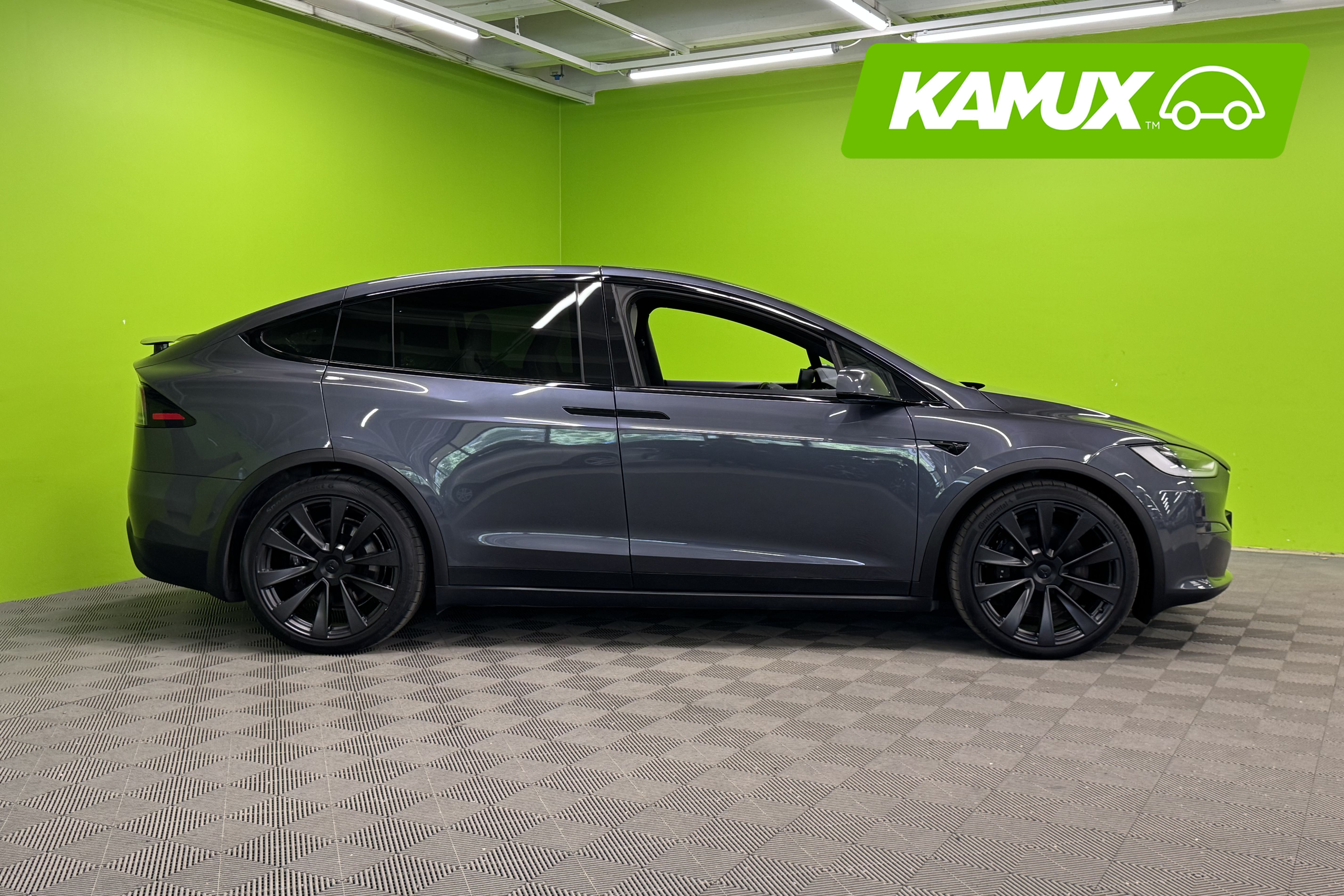 Tesla Model X 2023