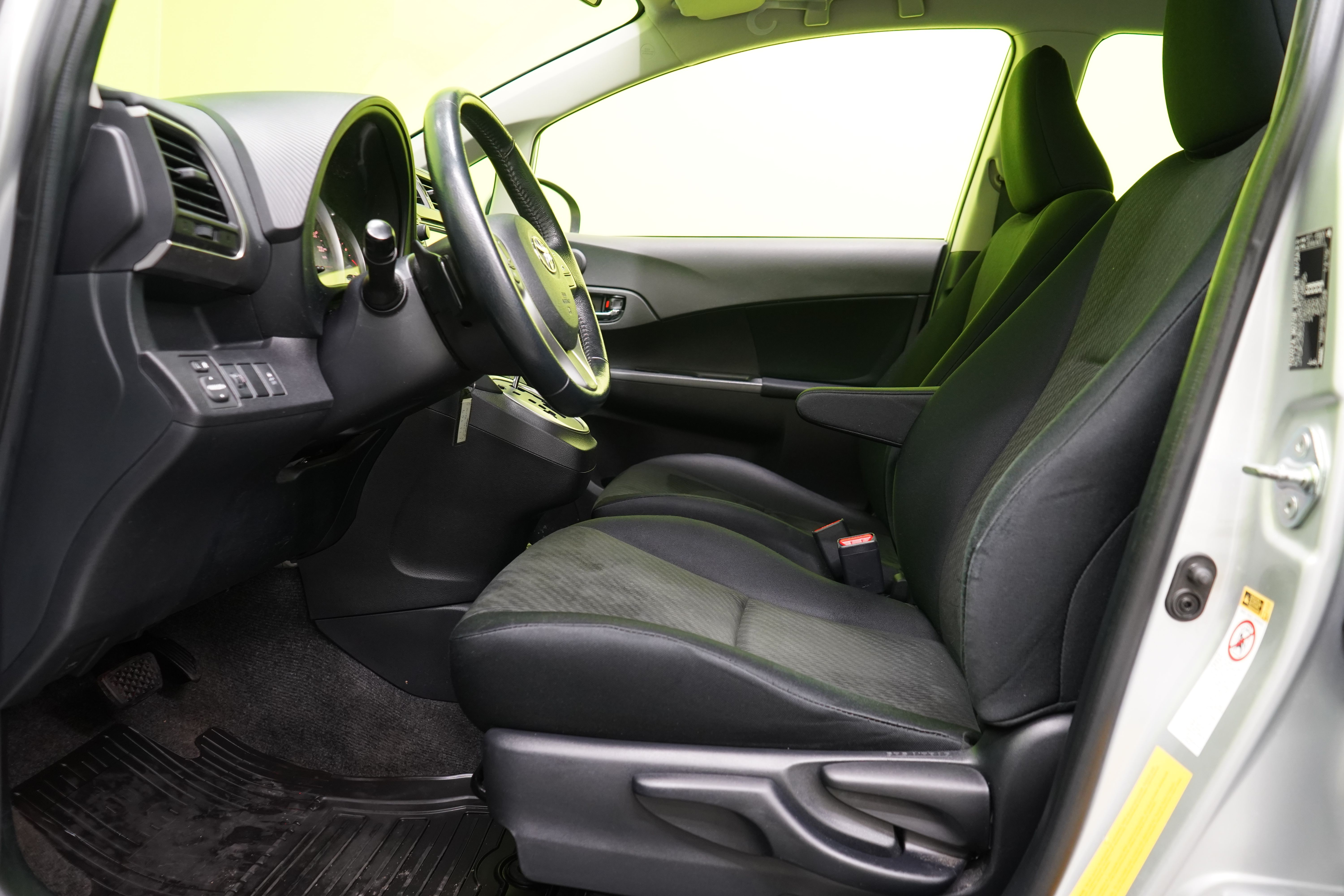Toyota Verso-S 2012