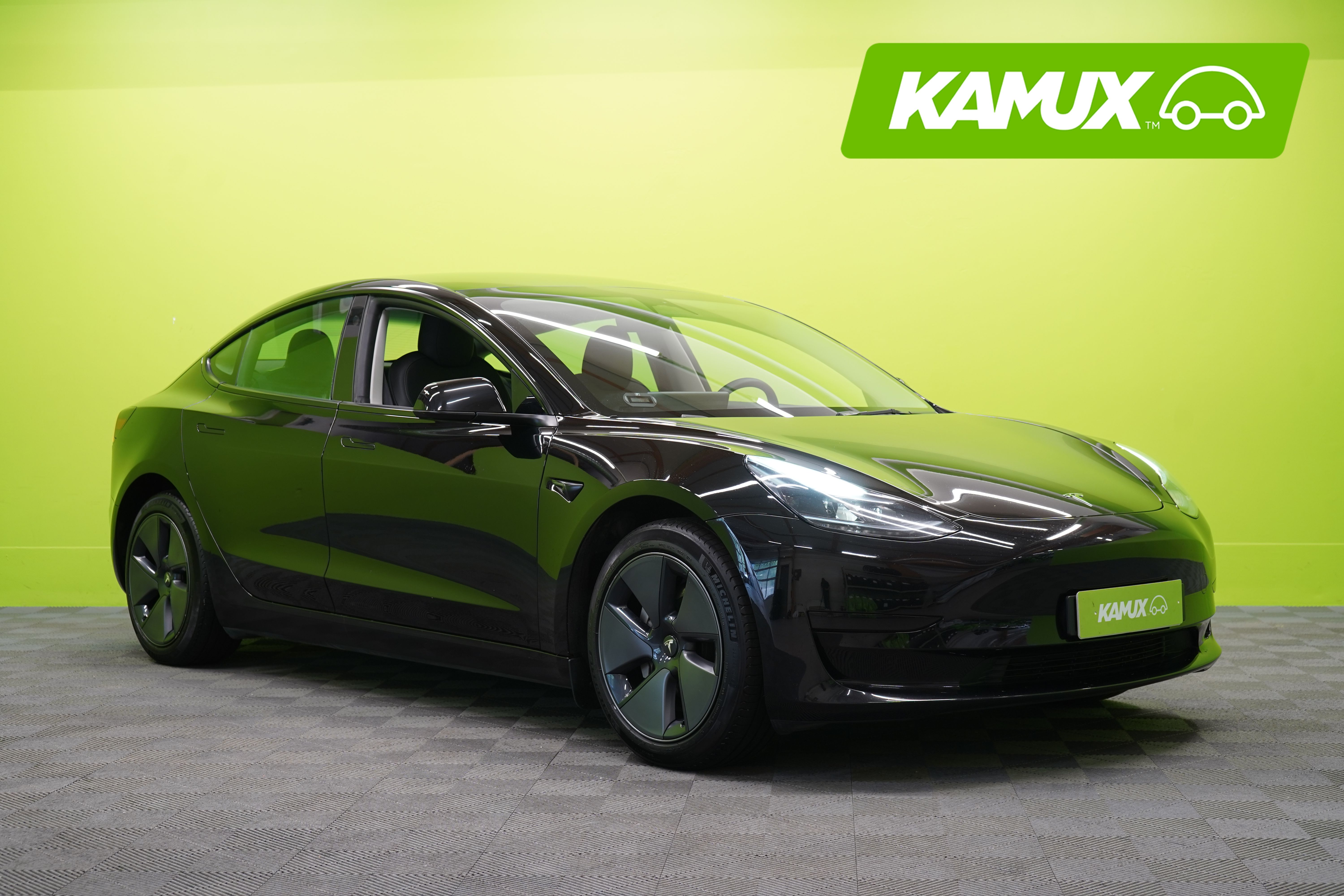 Tesla Model 3 2023