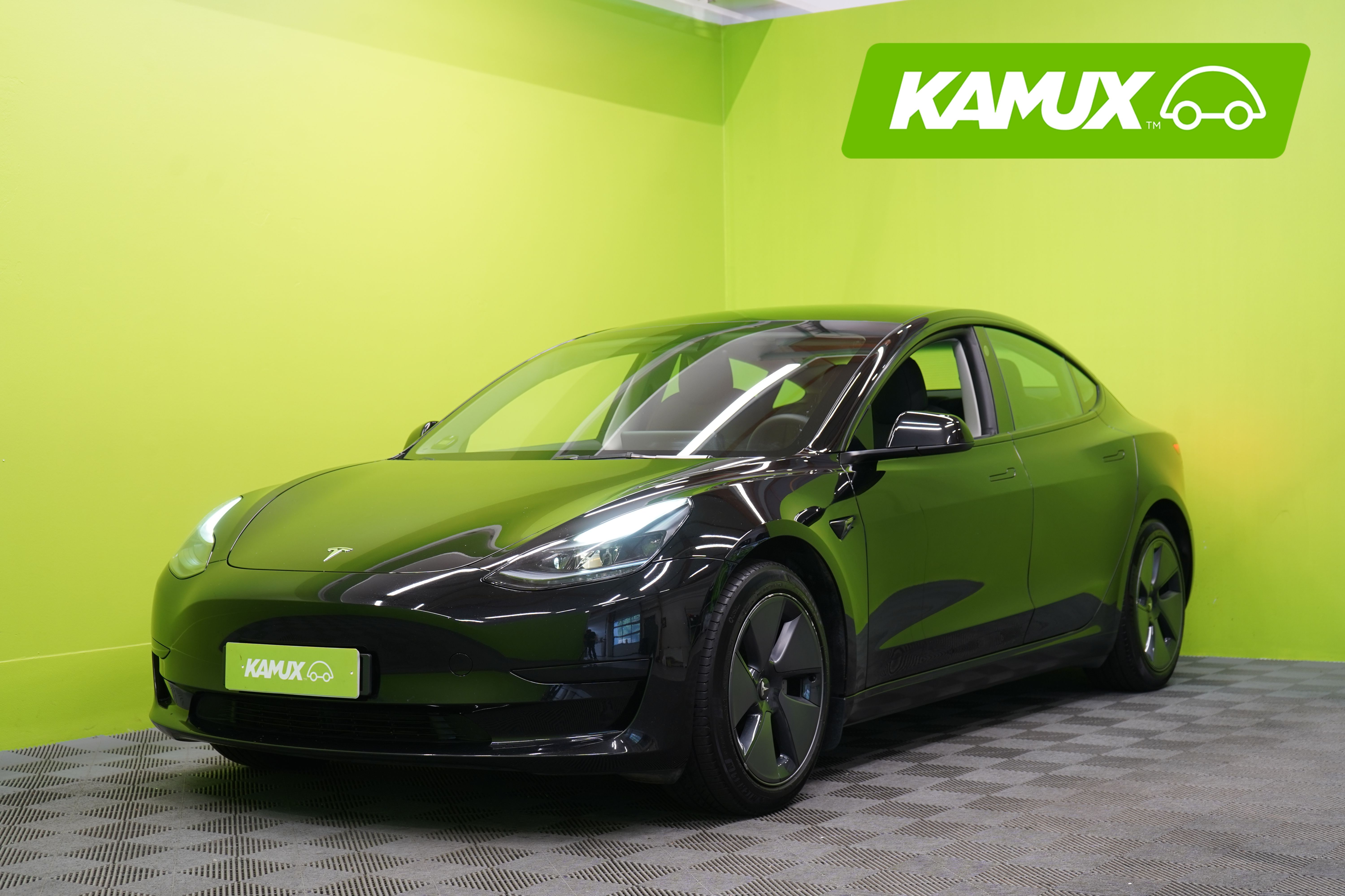 Tesla Model 3 2023