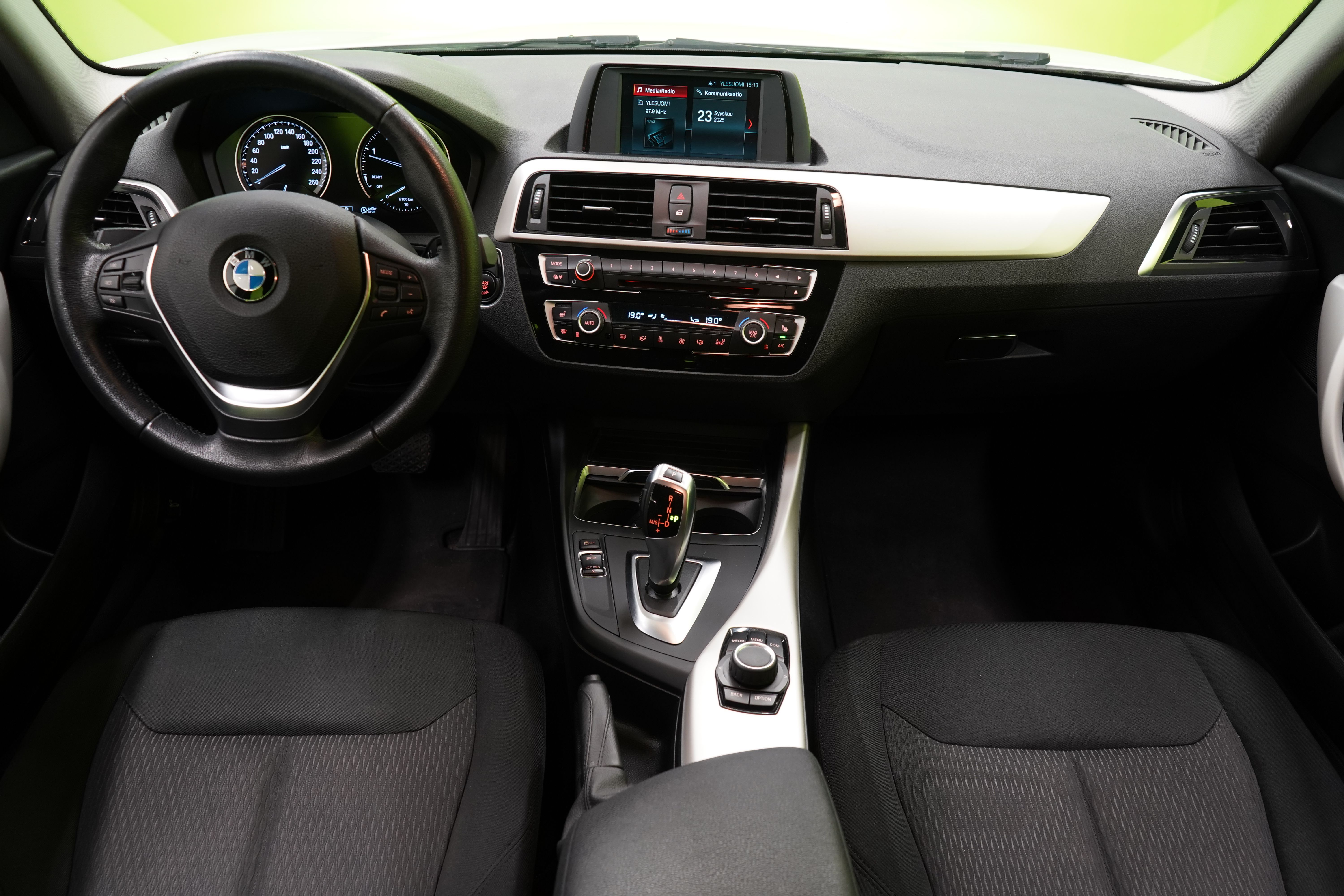 BMW 118 2018