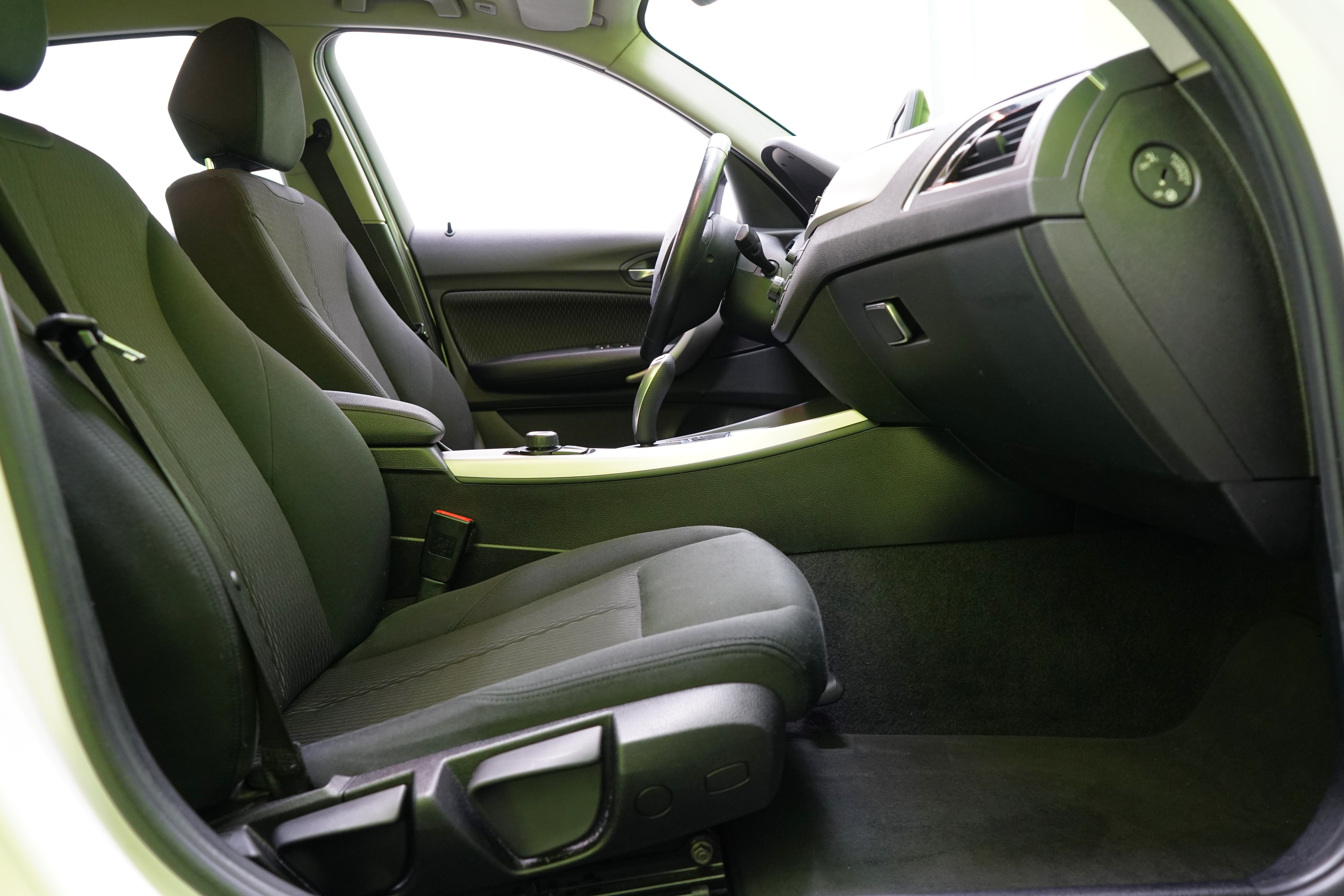 BMW 118 2018