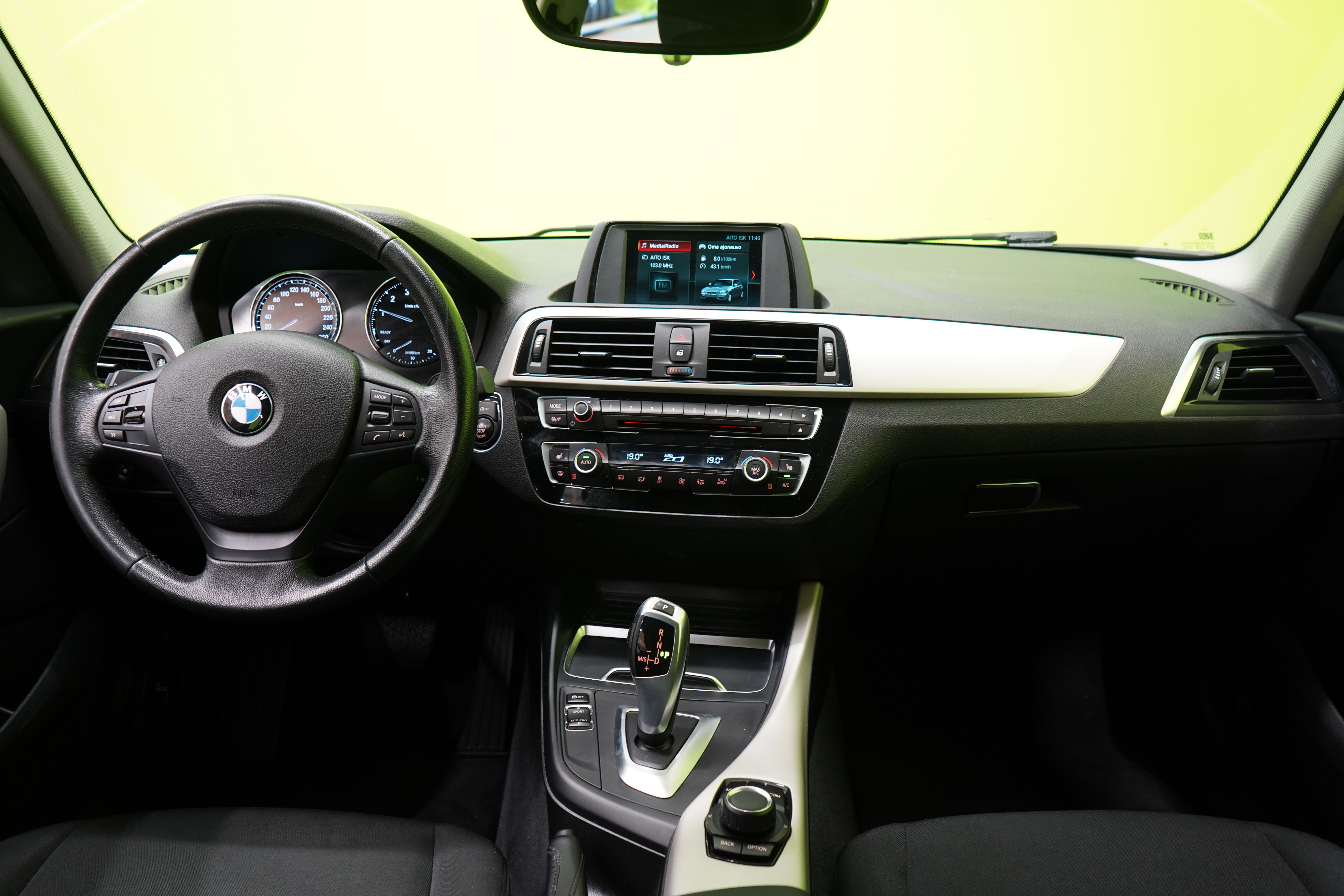 BMW 118 2018