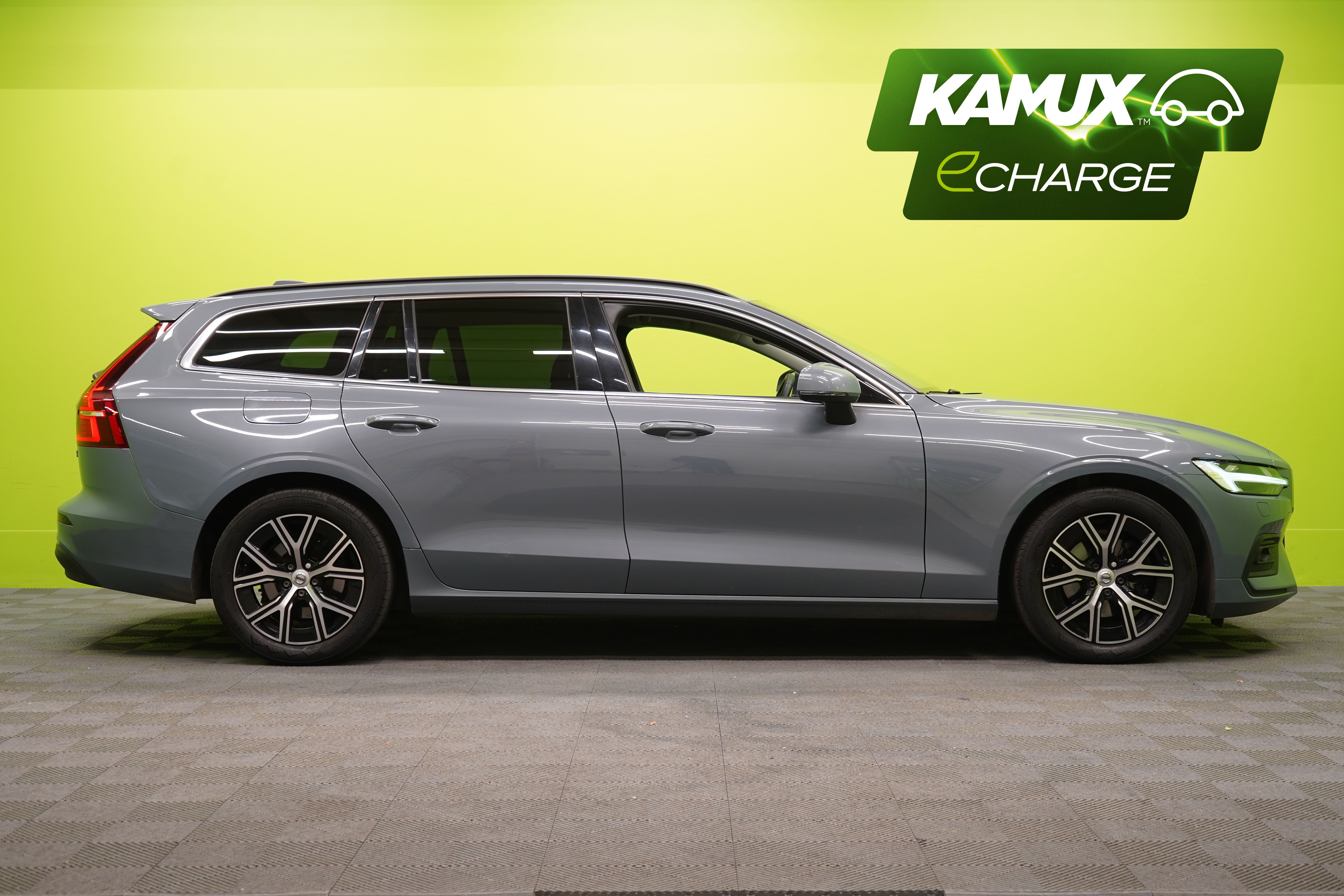 Volvo V60 2023