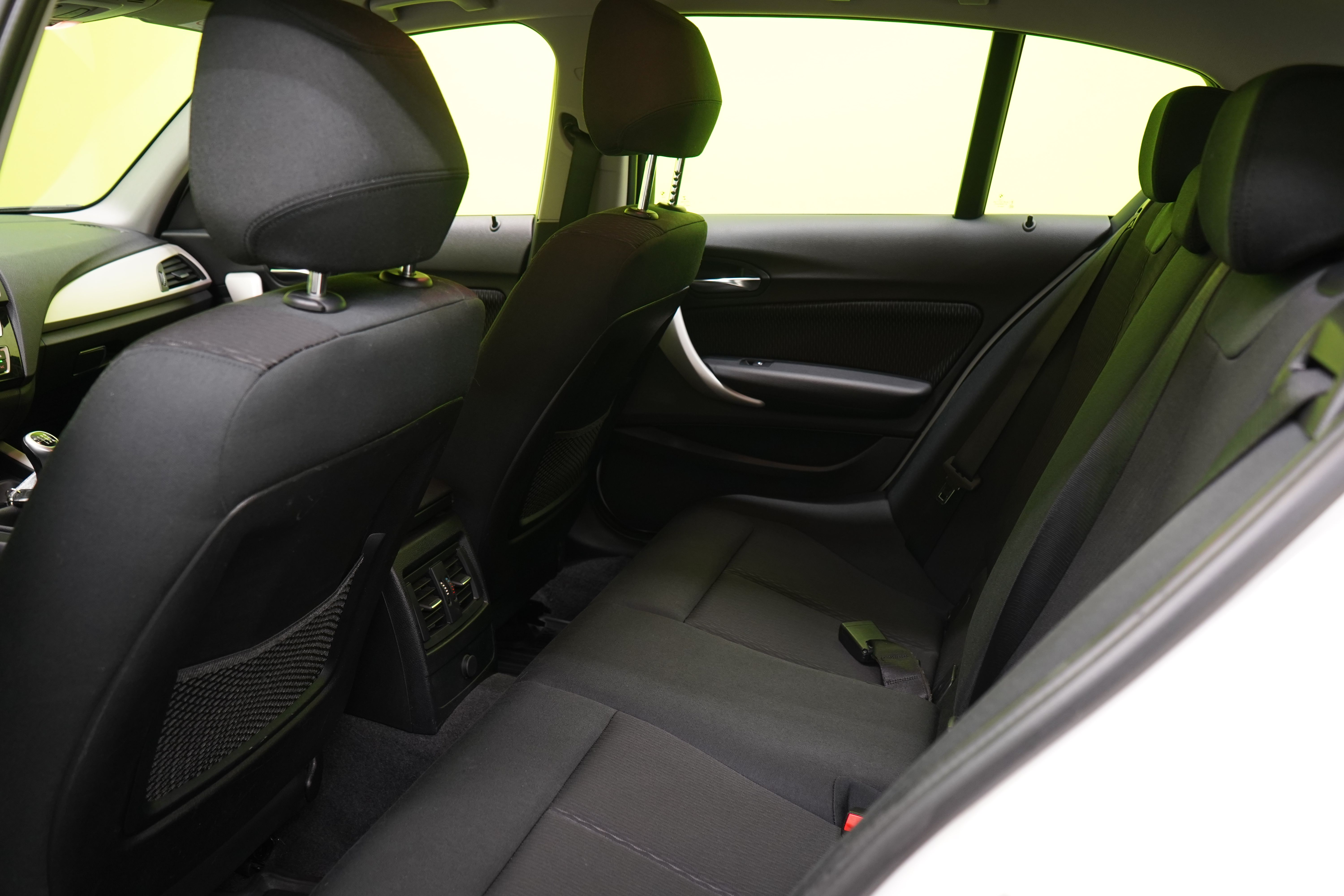 BMW 118 2016