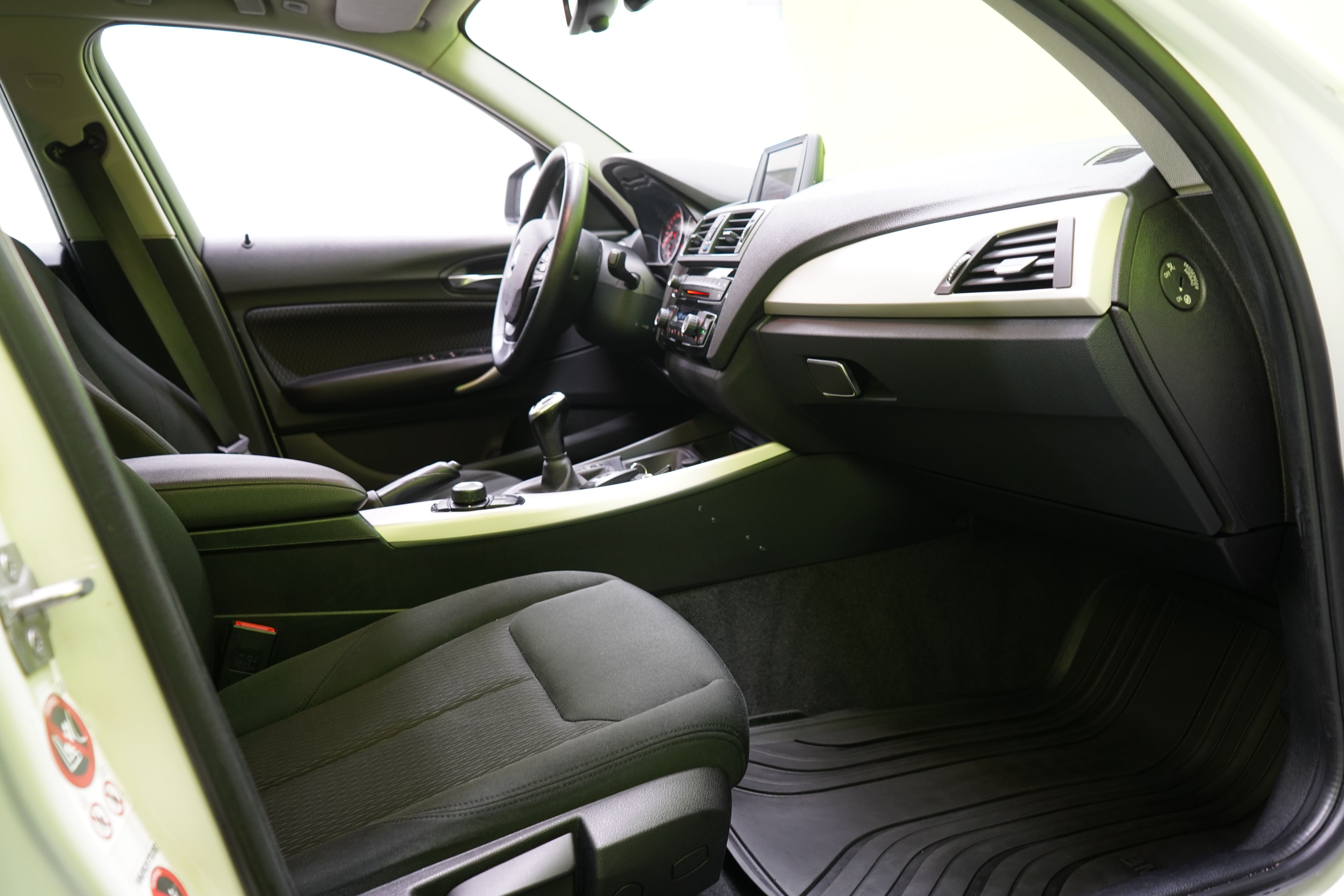BMW 118 2016