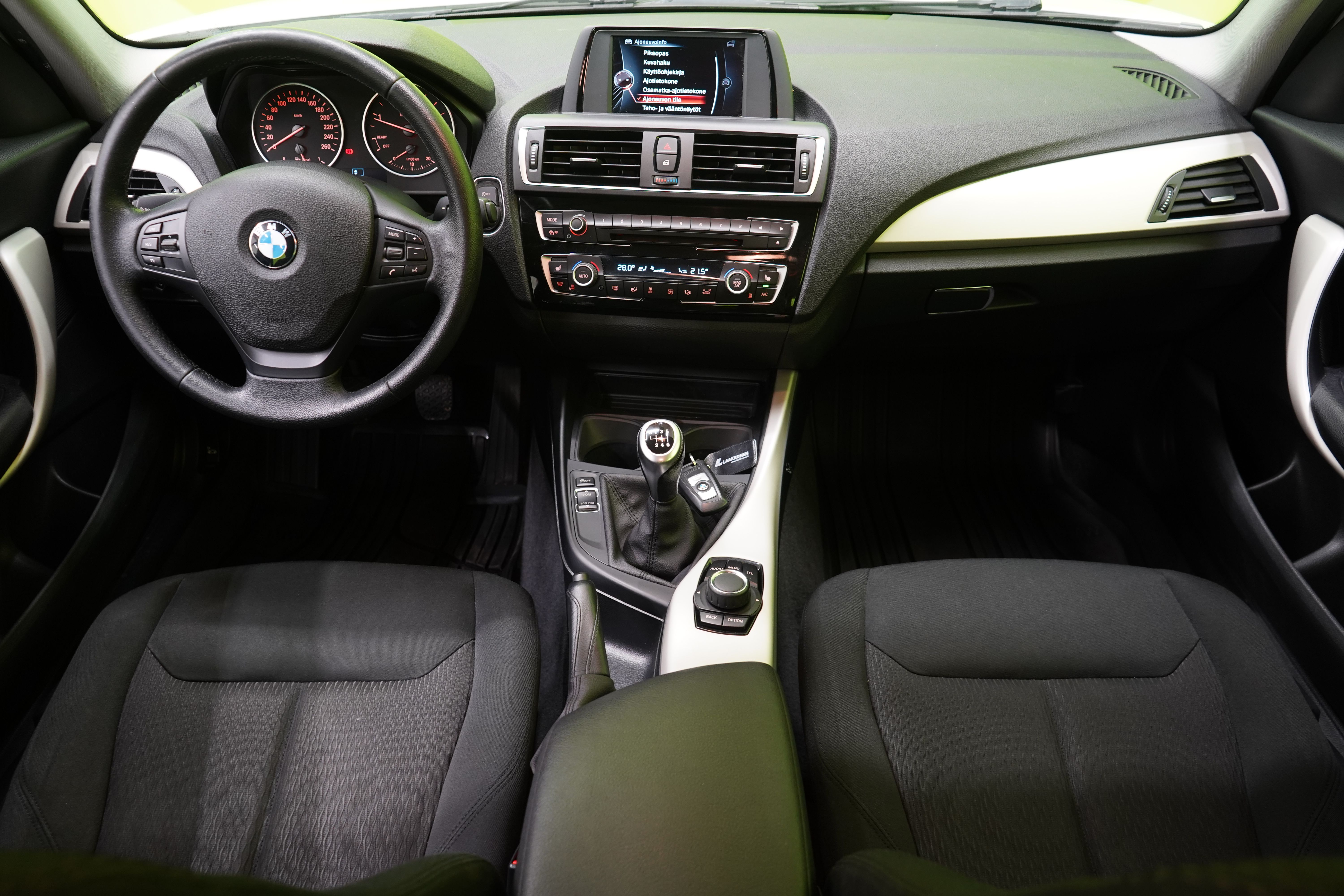 BMW 118 2016