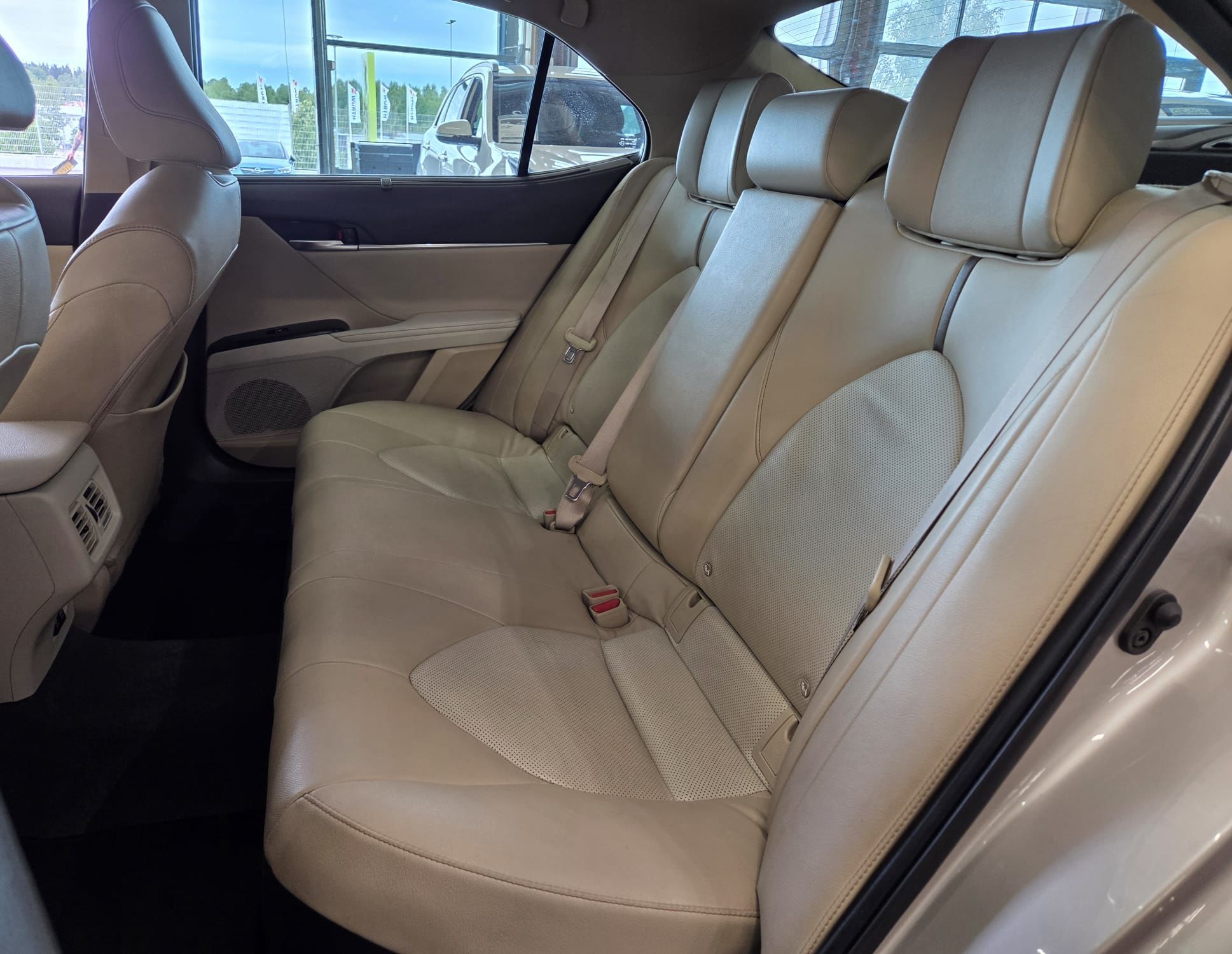 Toyota Camry 2021
