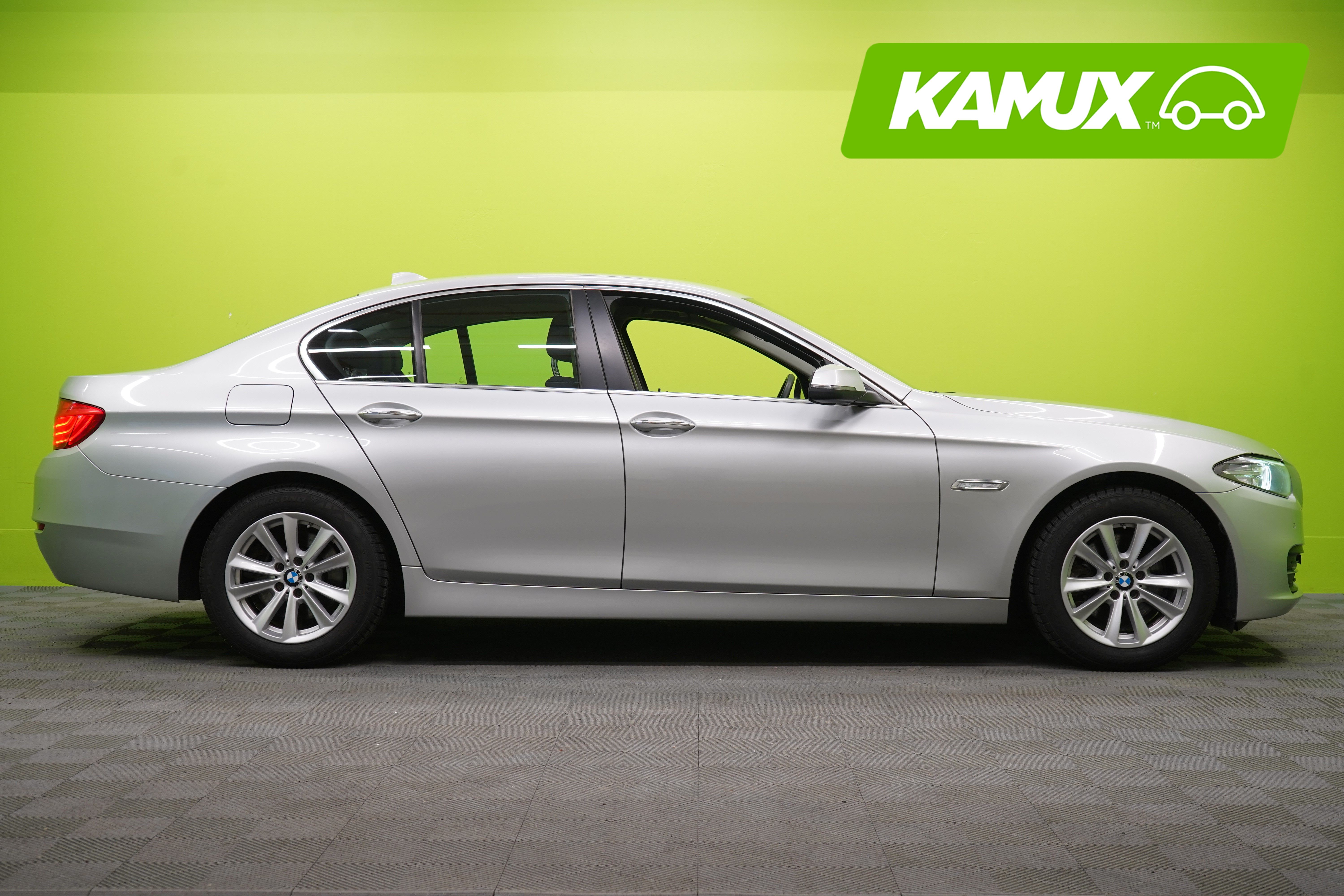 BMW 518 2015