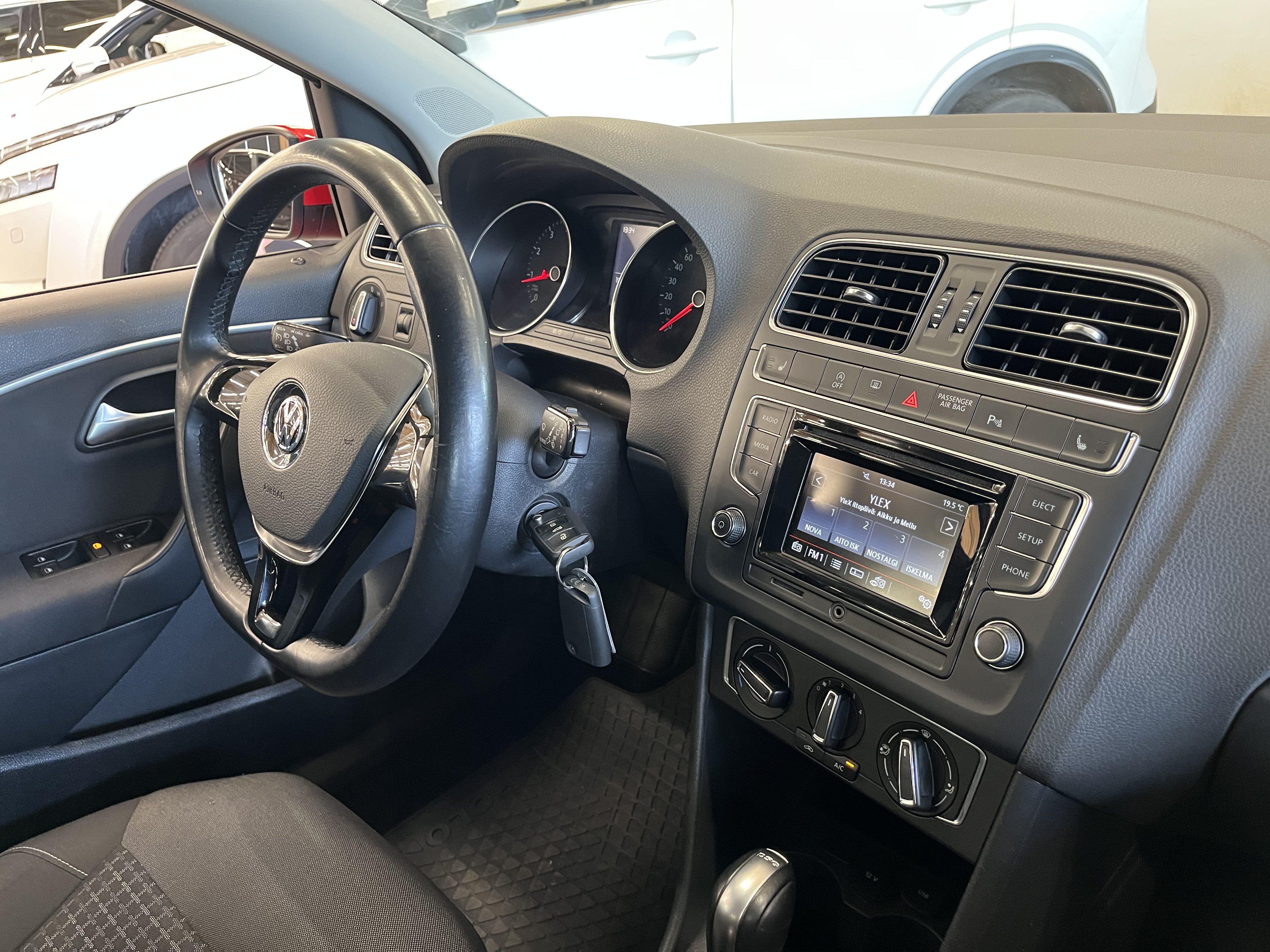 Volkswagen Polo 2016