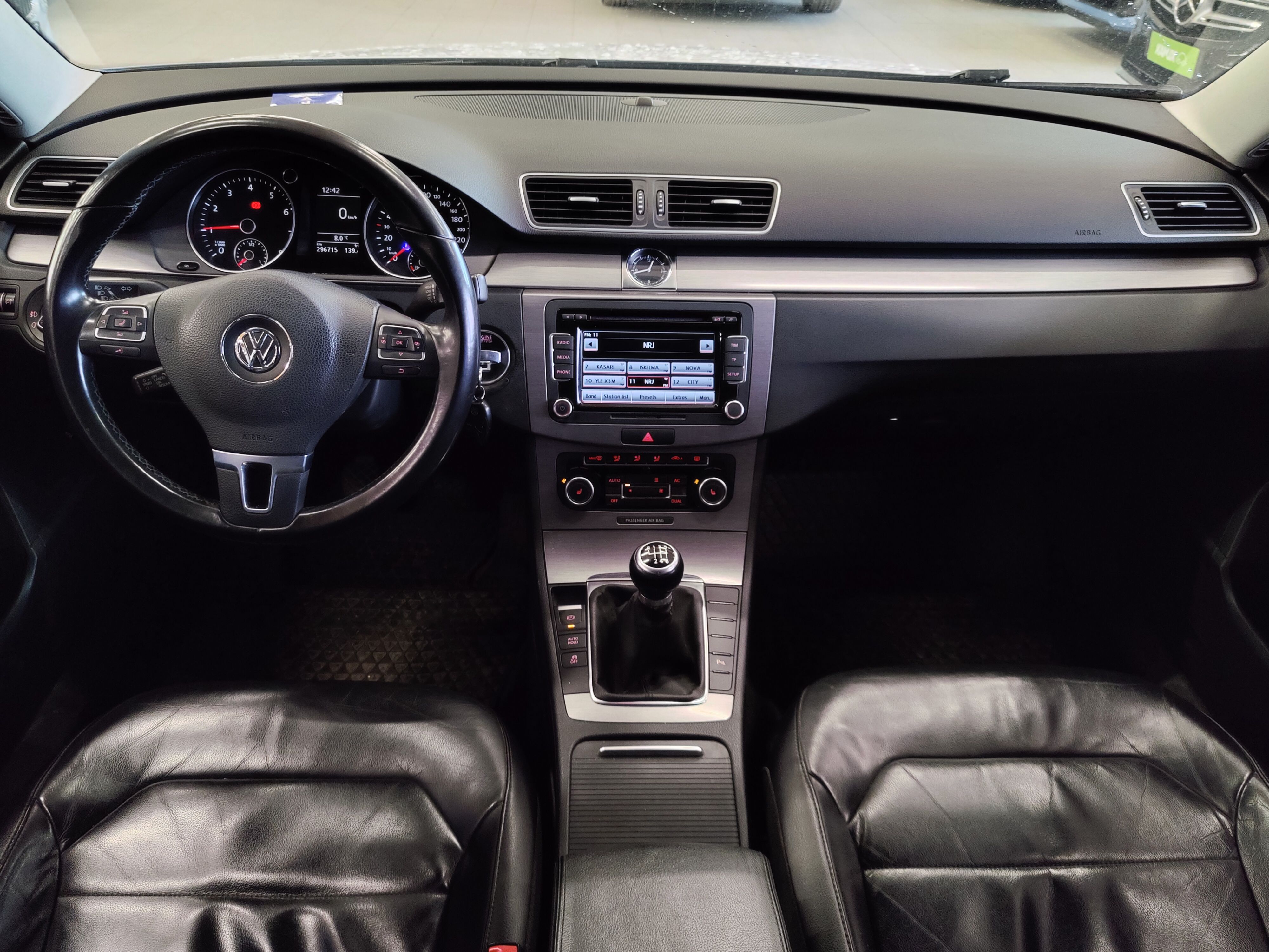 Volkswagen Passat 2011