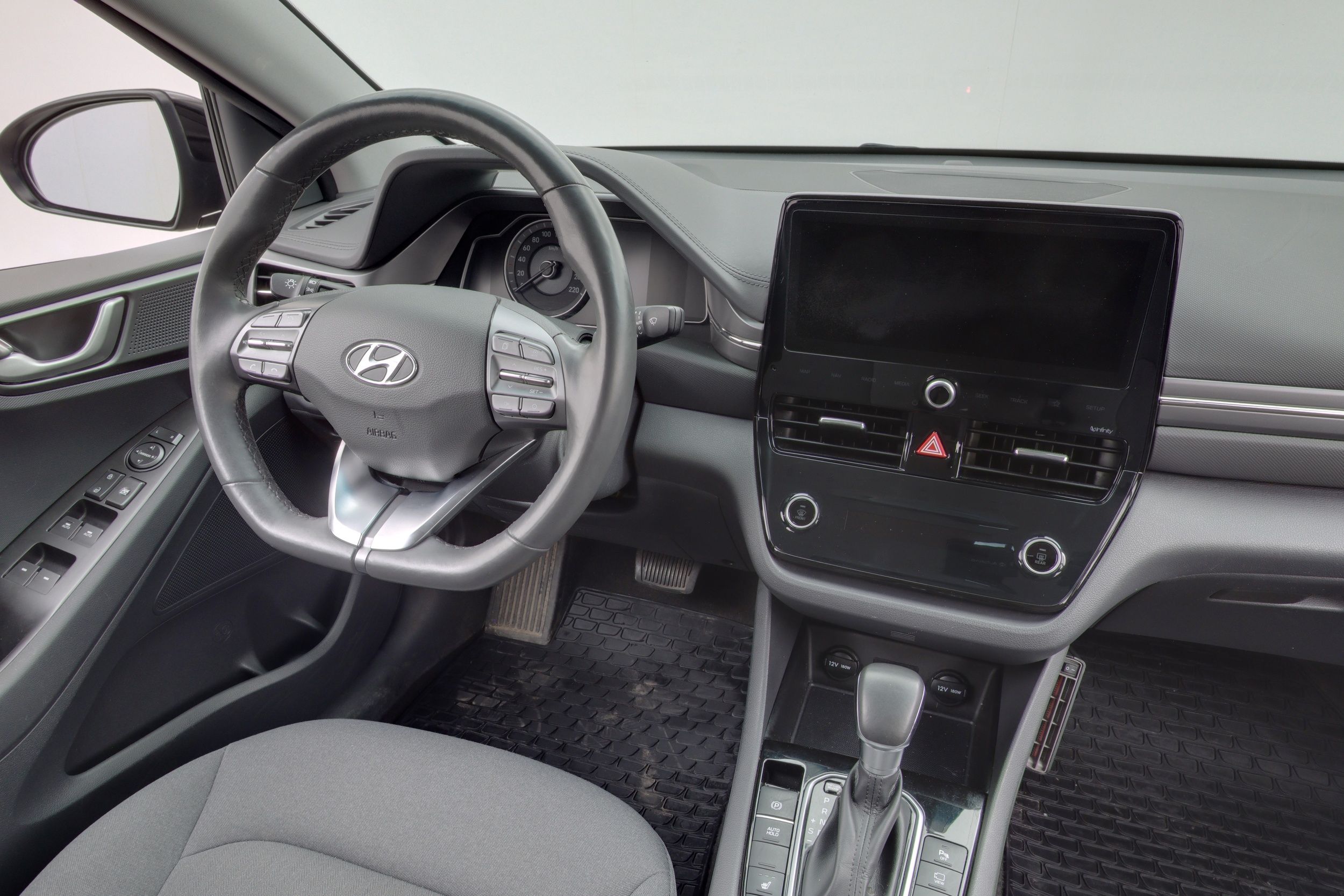 Hyundai Ioniq Plug-In 2021