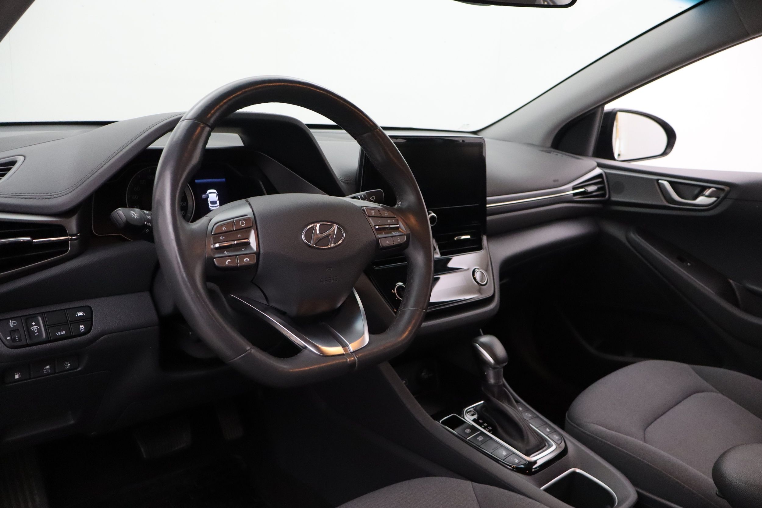 Hyundai Ioniq Plug-In 2021