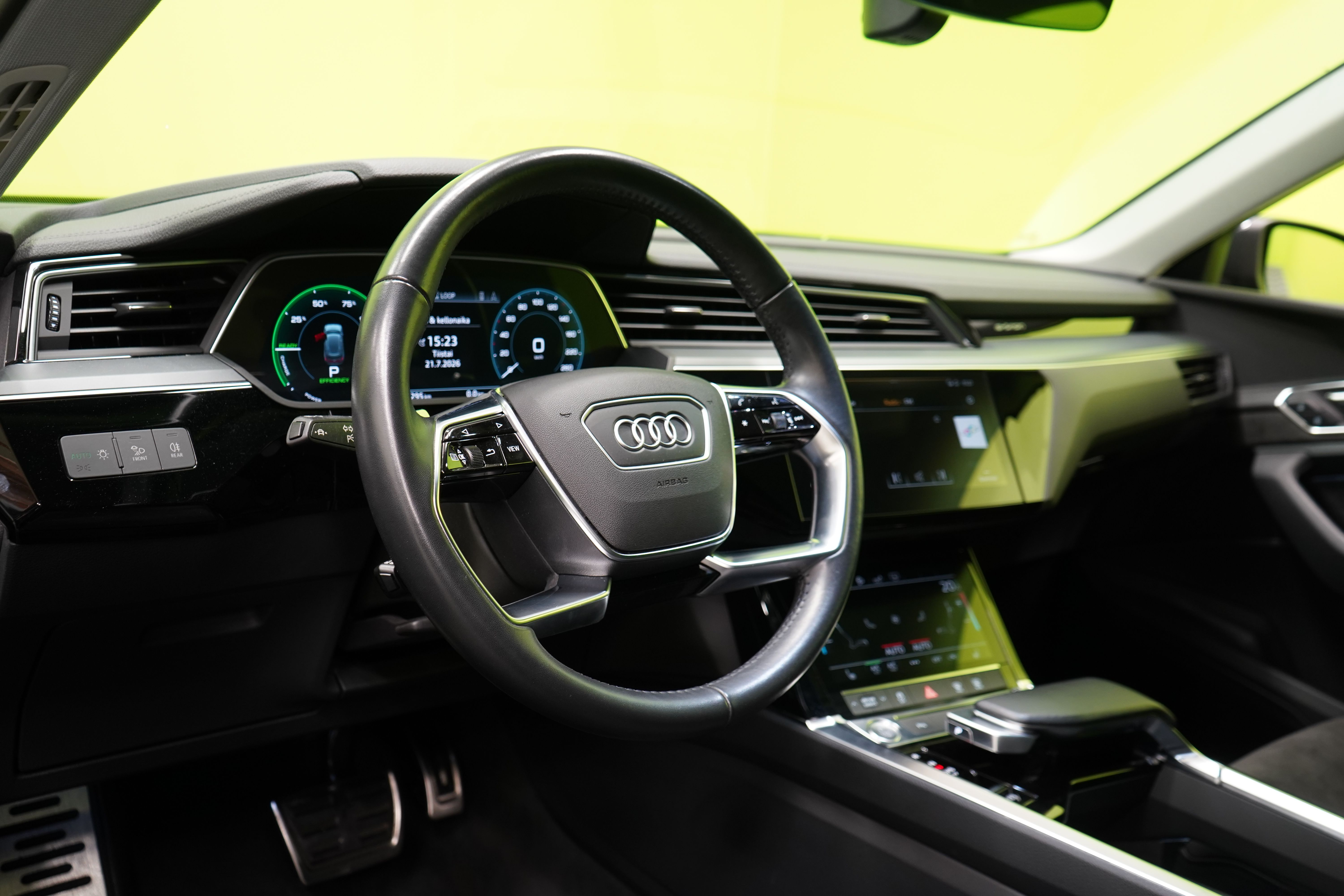 Audi e-tron 2020