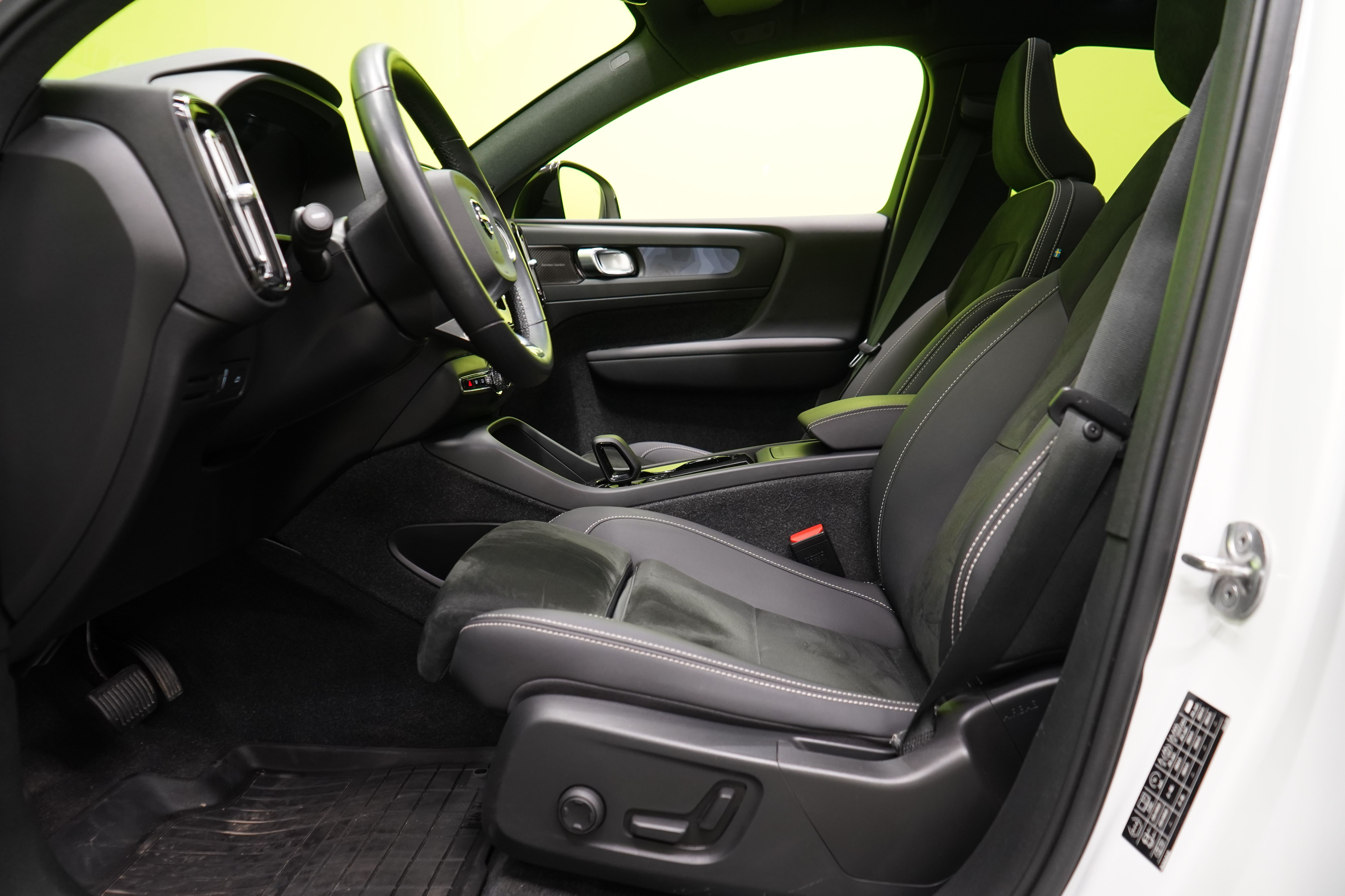 Volvo C40 2022