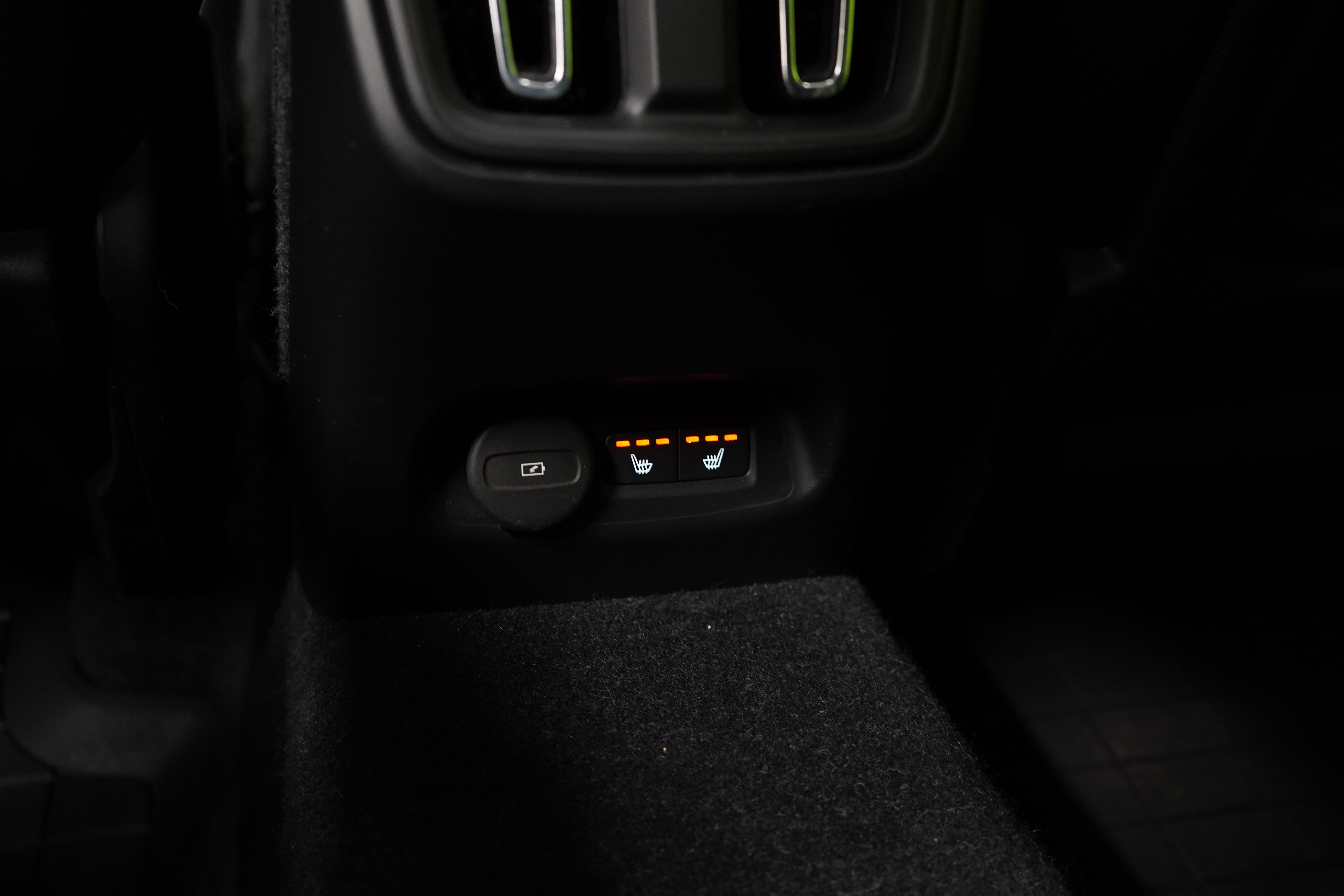 Volvo C40 2022
