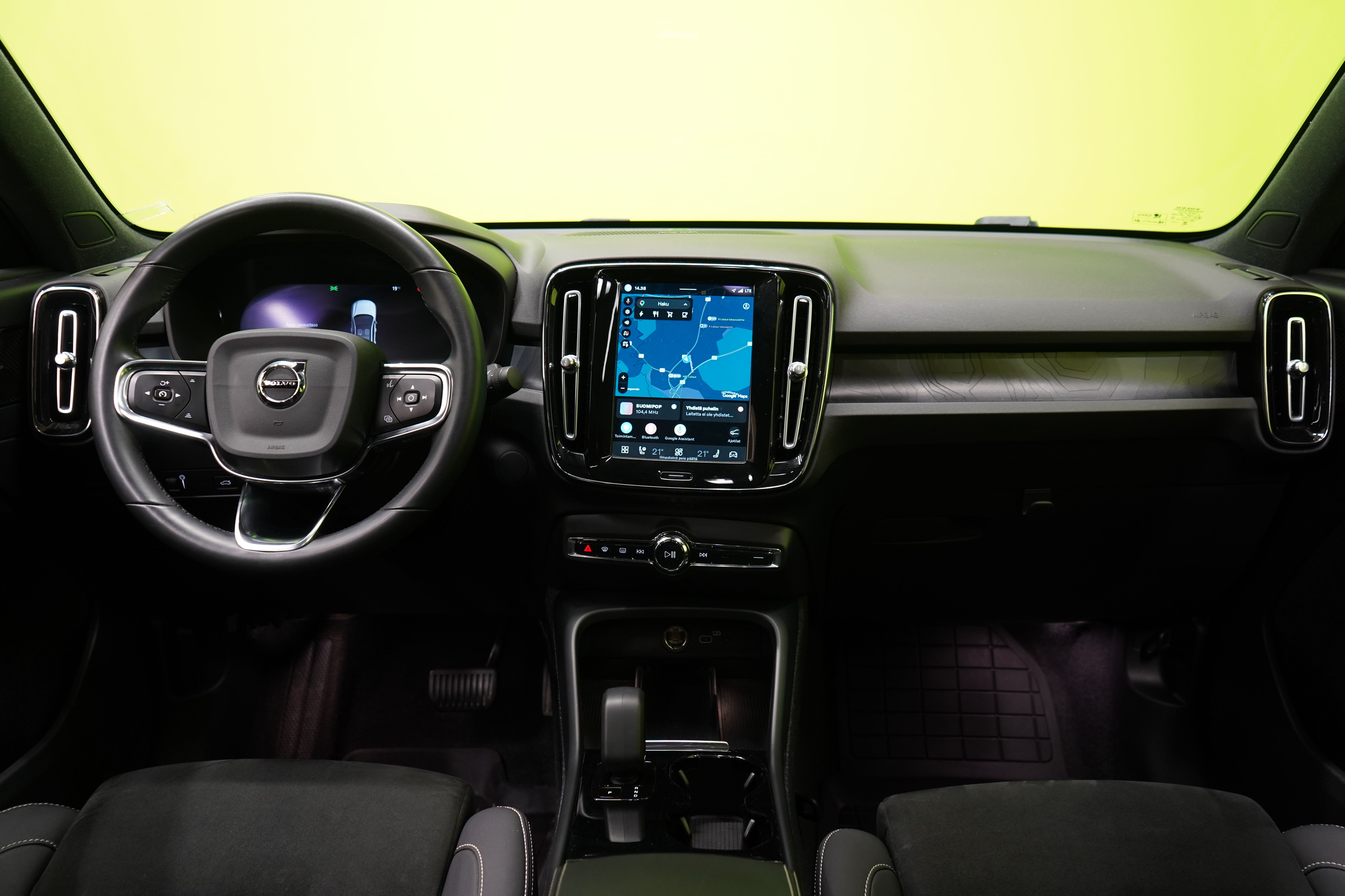 Volvo C40 2022