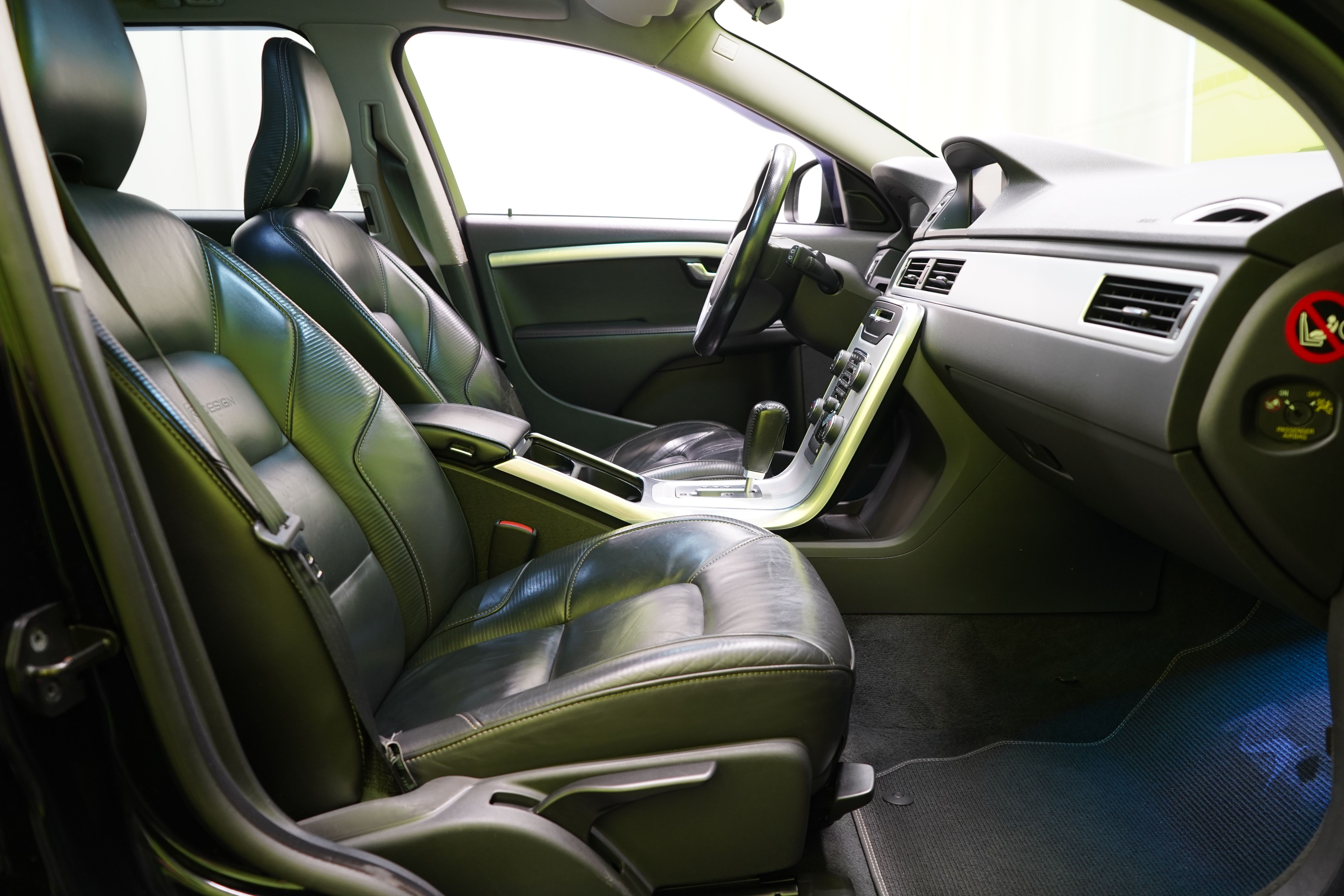 Volvo V70 2012