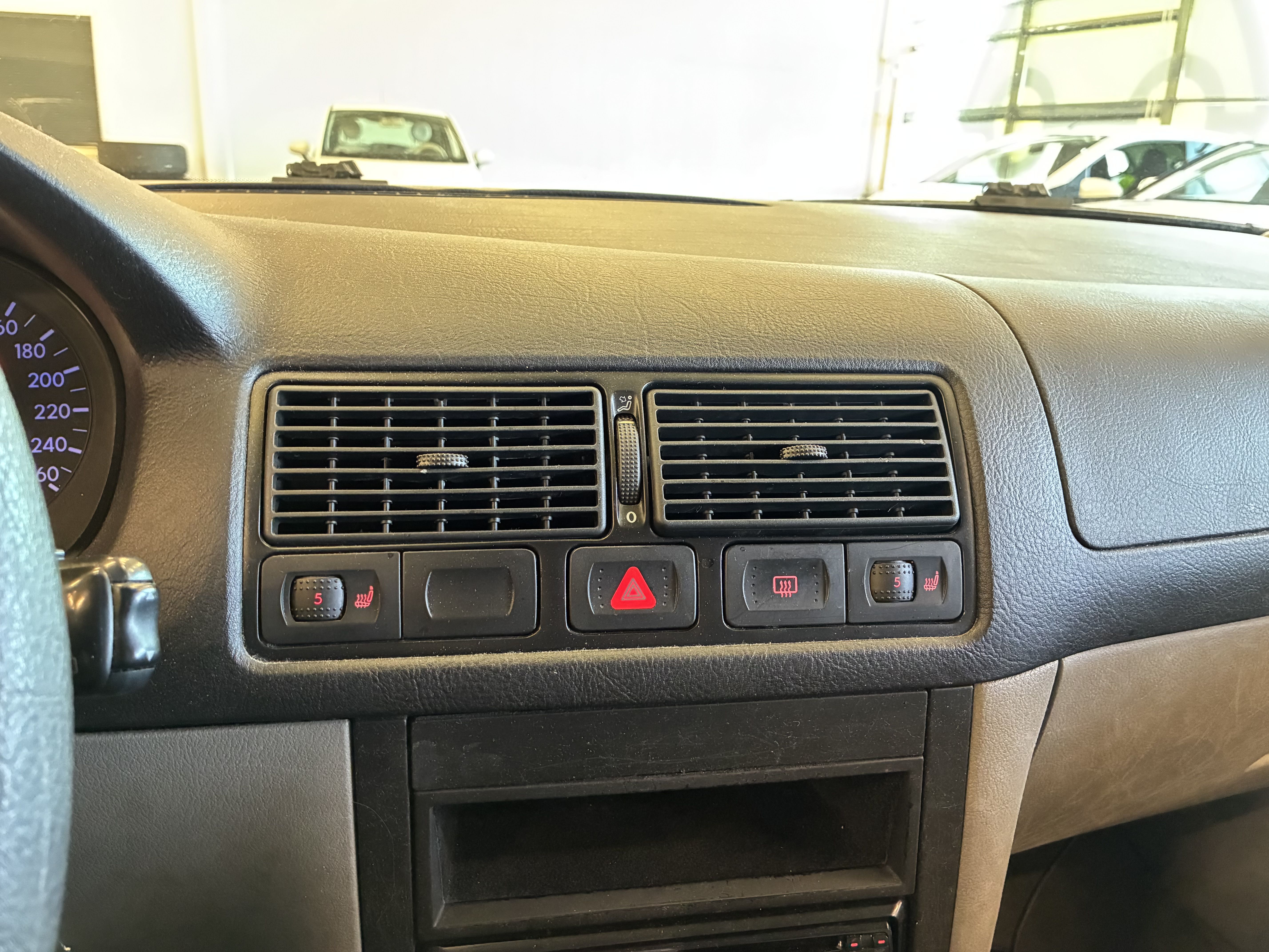 Volkswagen Golf 2003