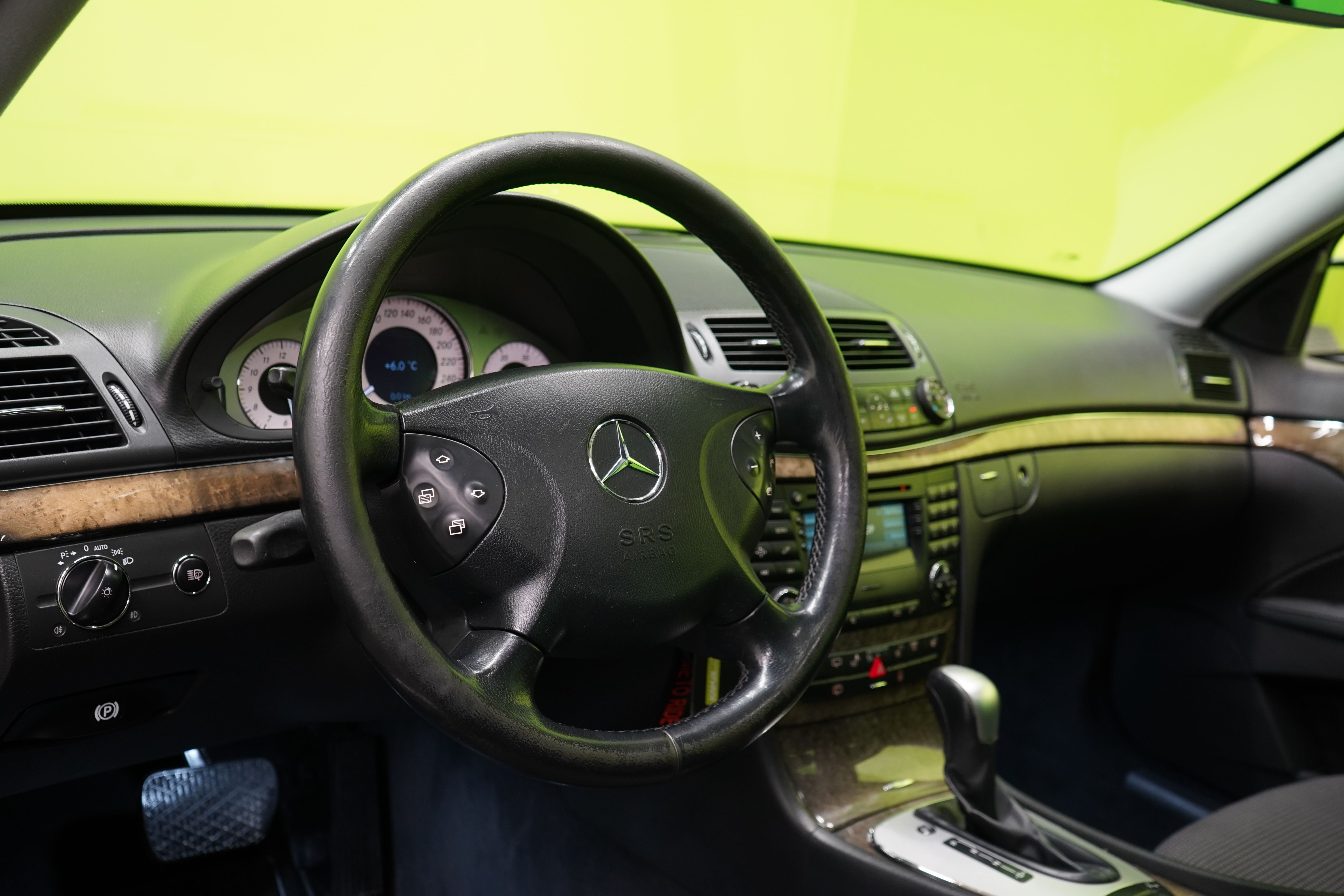 Mercedes-Benz E 2006