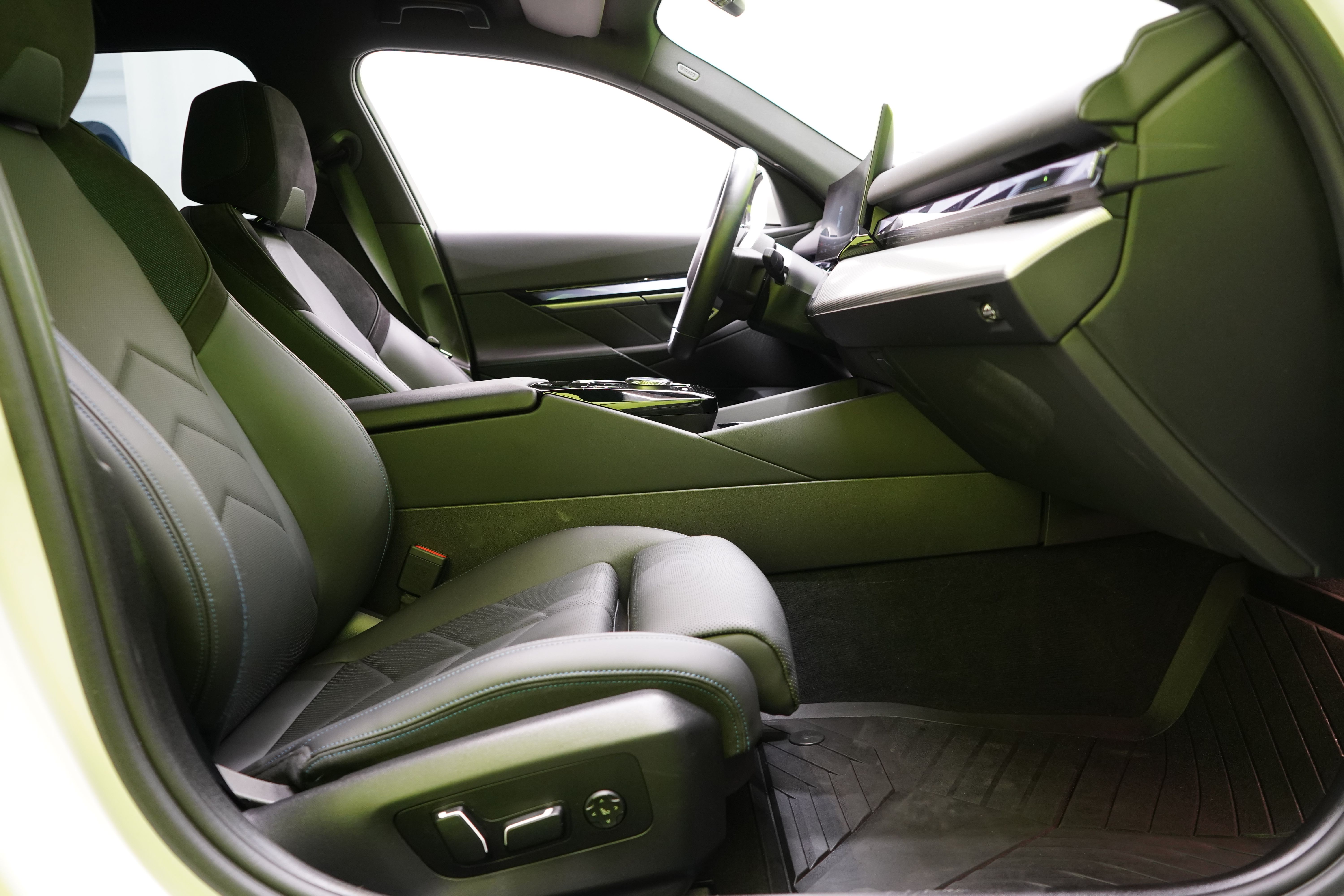 BMW i5 2025