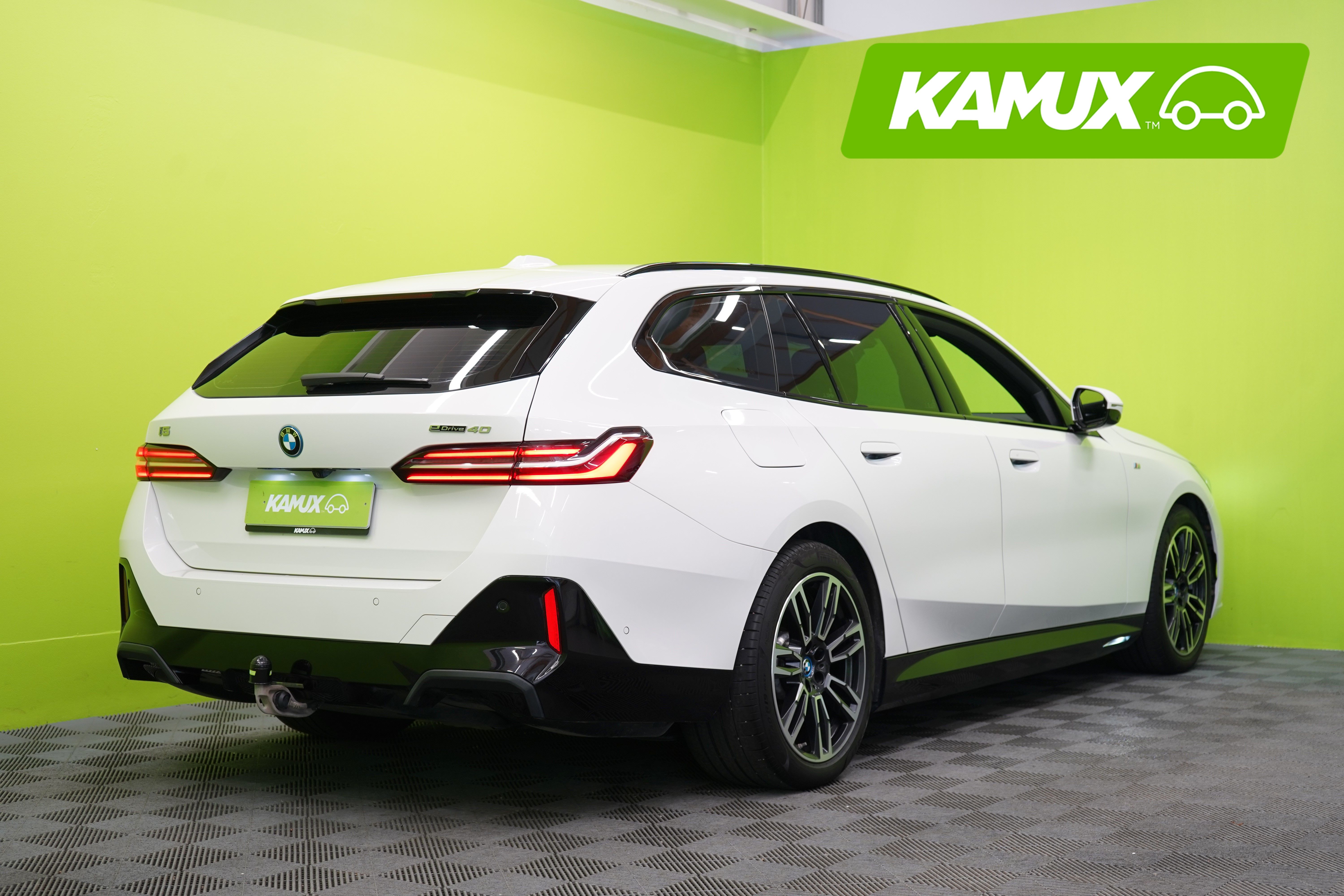 BMW i5 2025