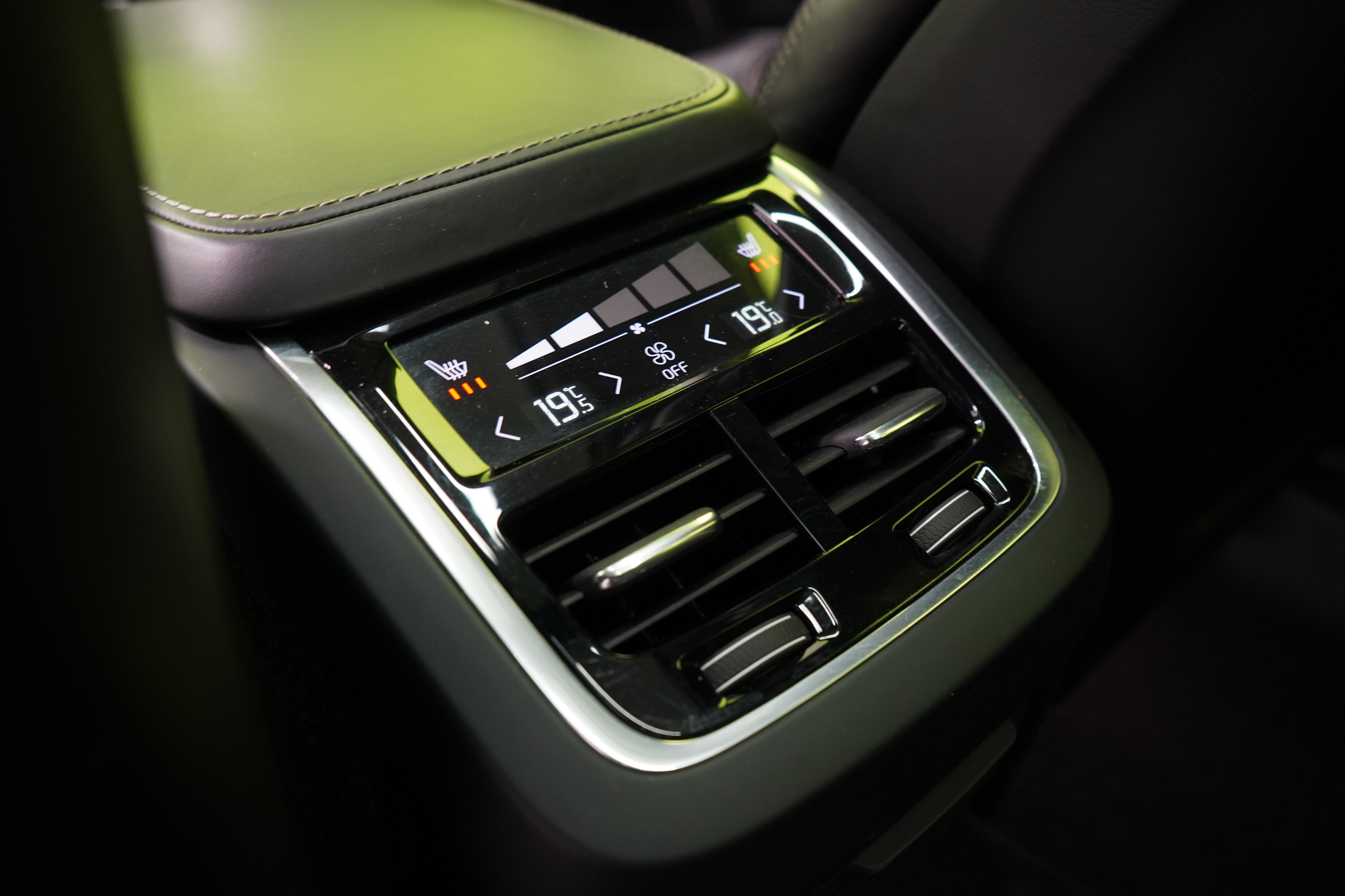 Volvo V90 Cross Country 2017