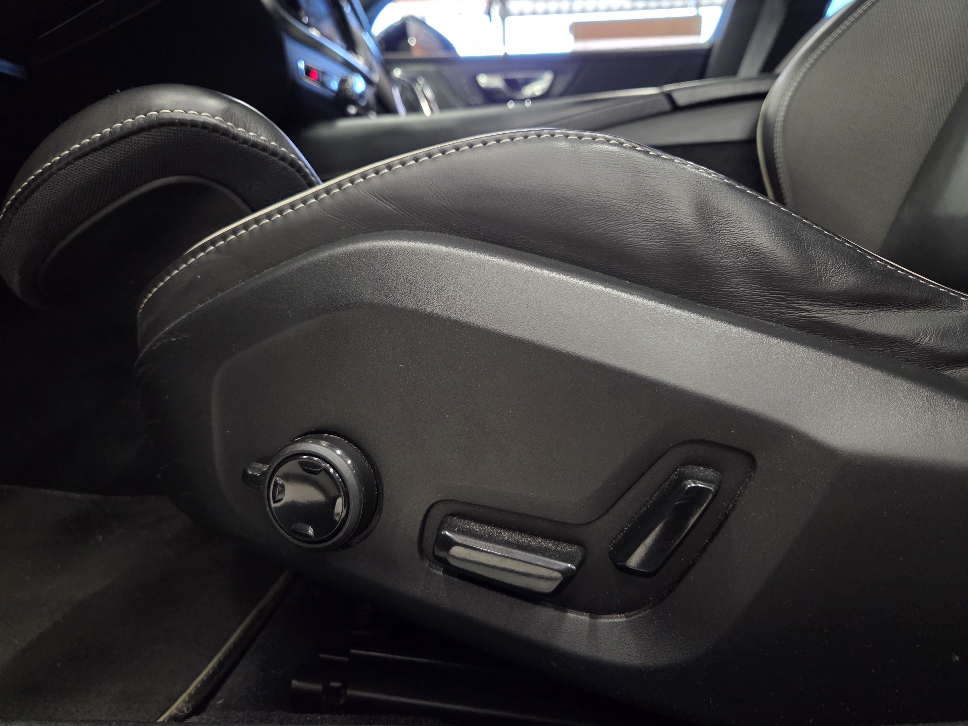 Volvo V60 2019