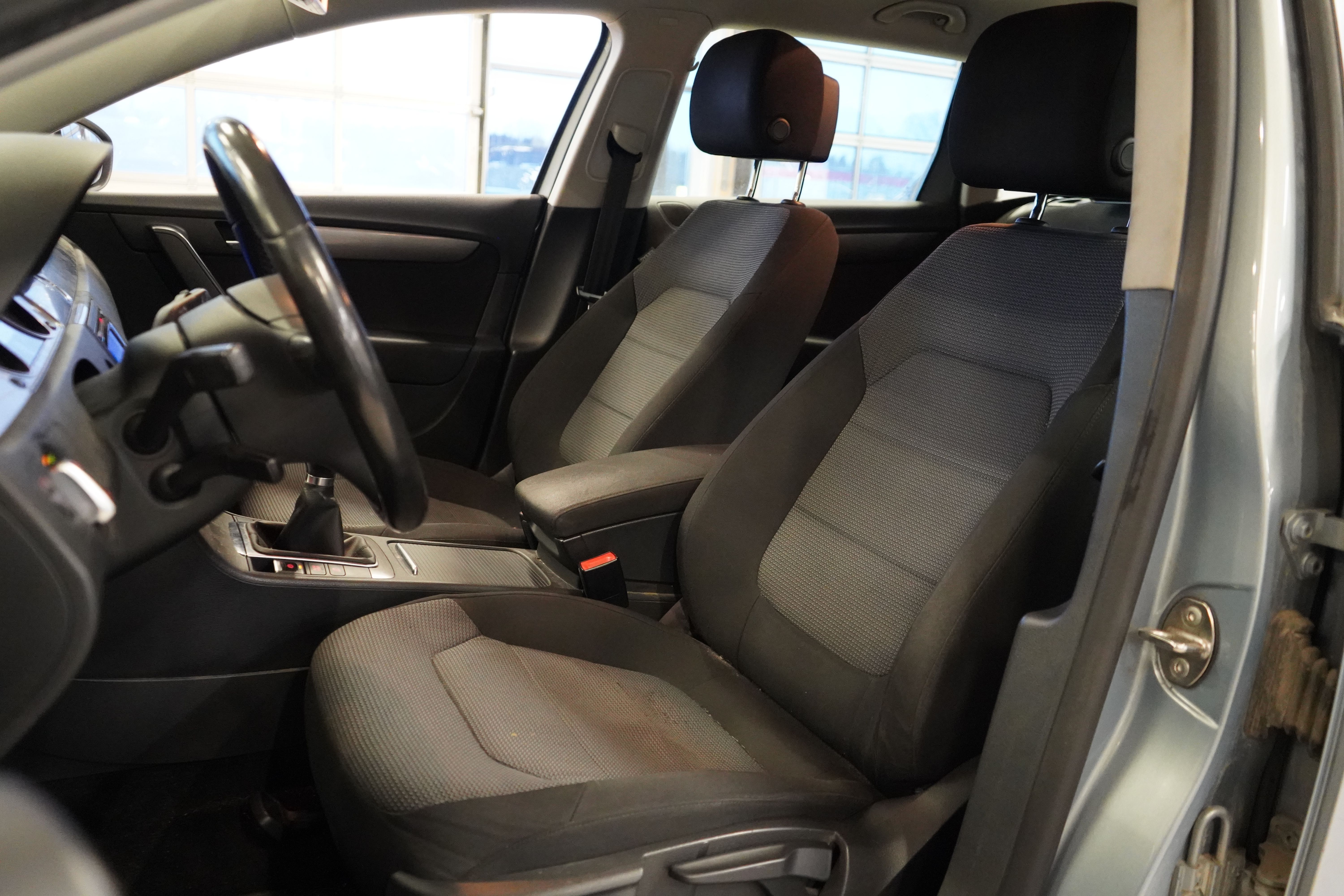 Volkswagen Passat 2011