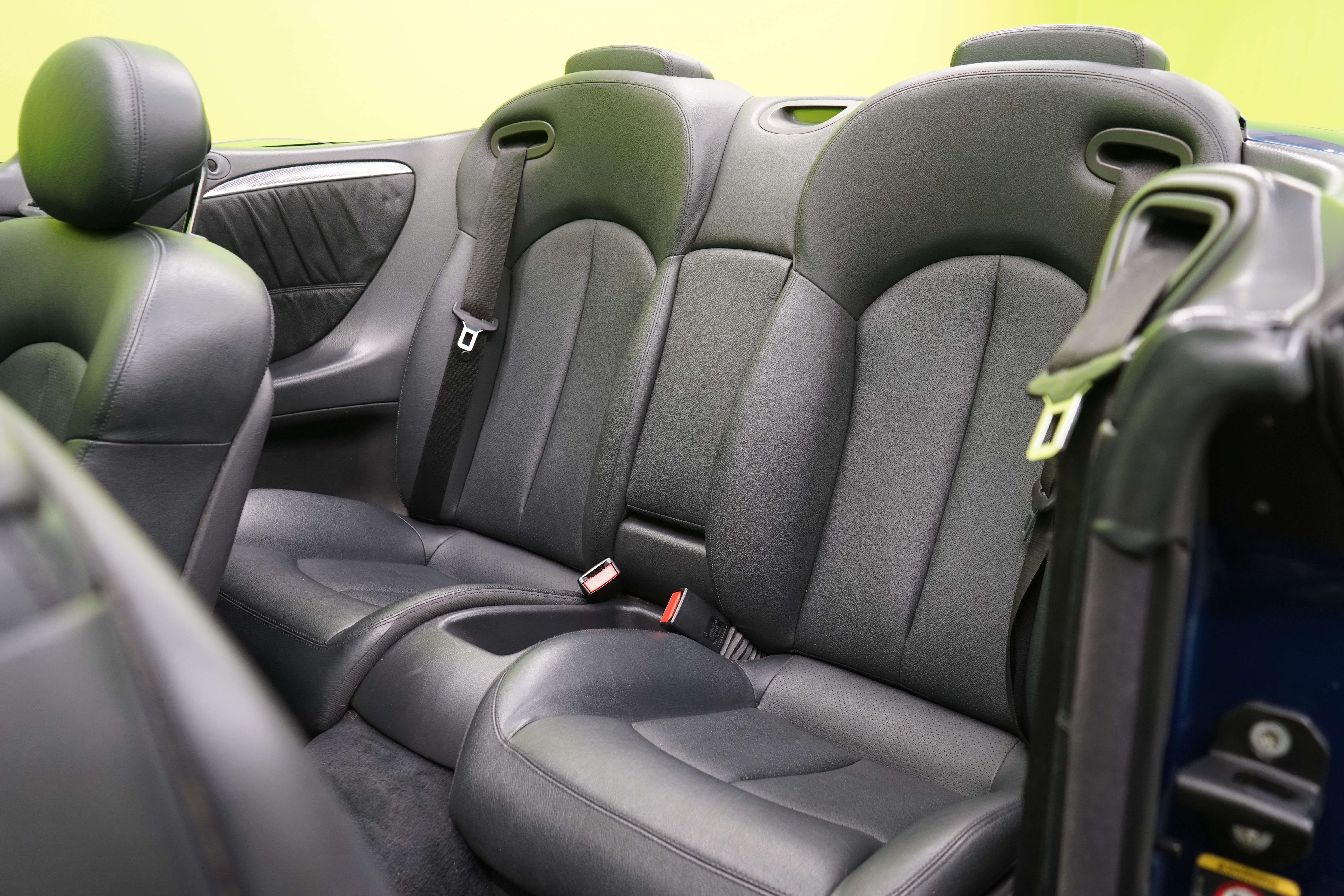 Mercedes-Benz CLK 2004