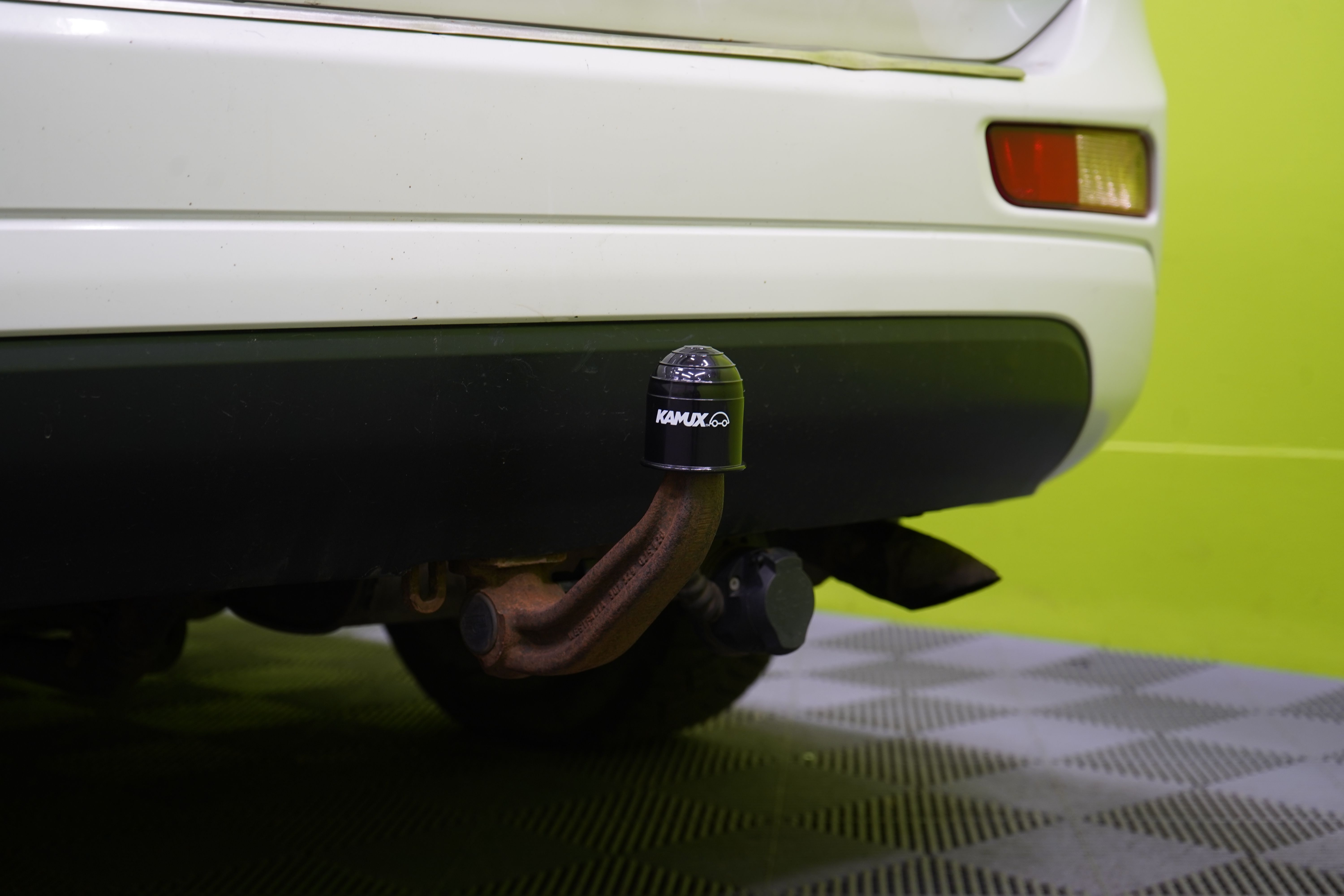 Mitsubishi Outlander PHEV 2014