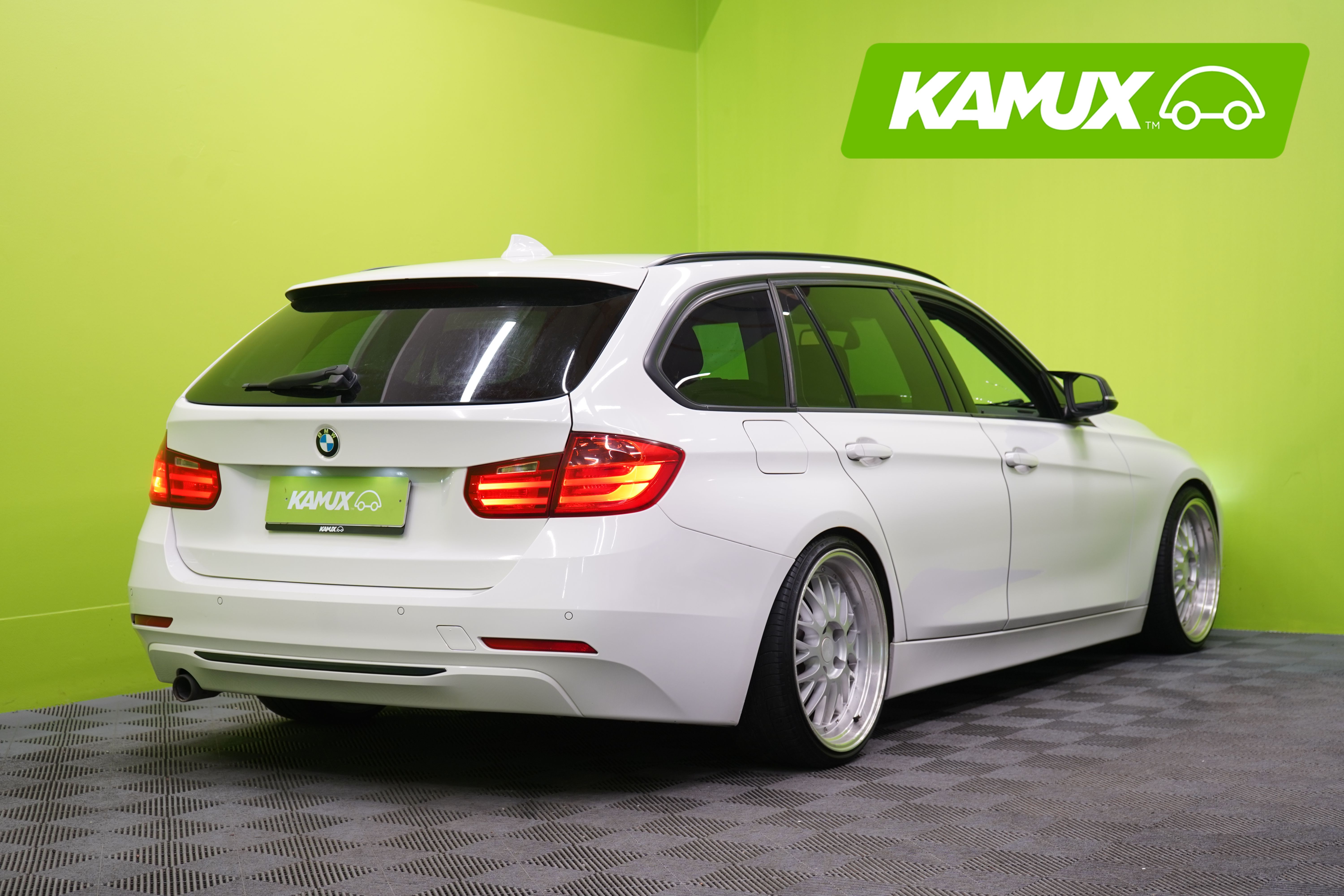 BMW 320 2013