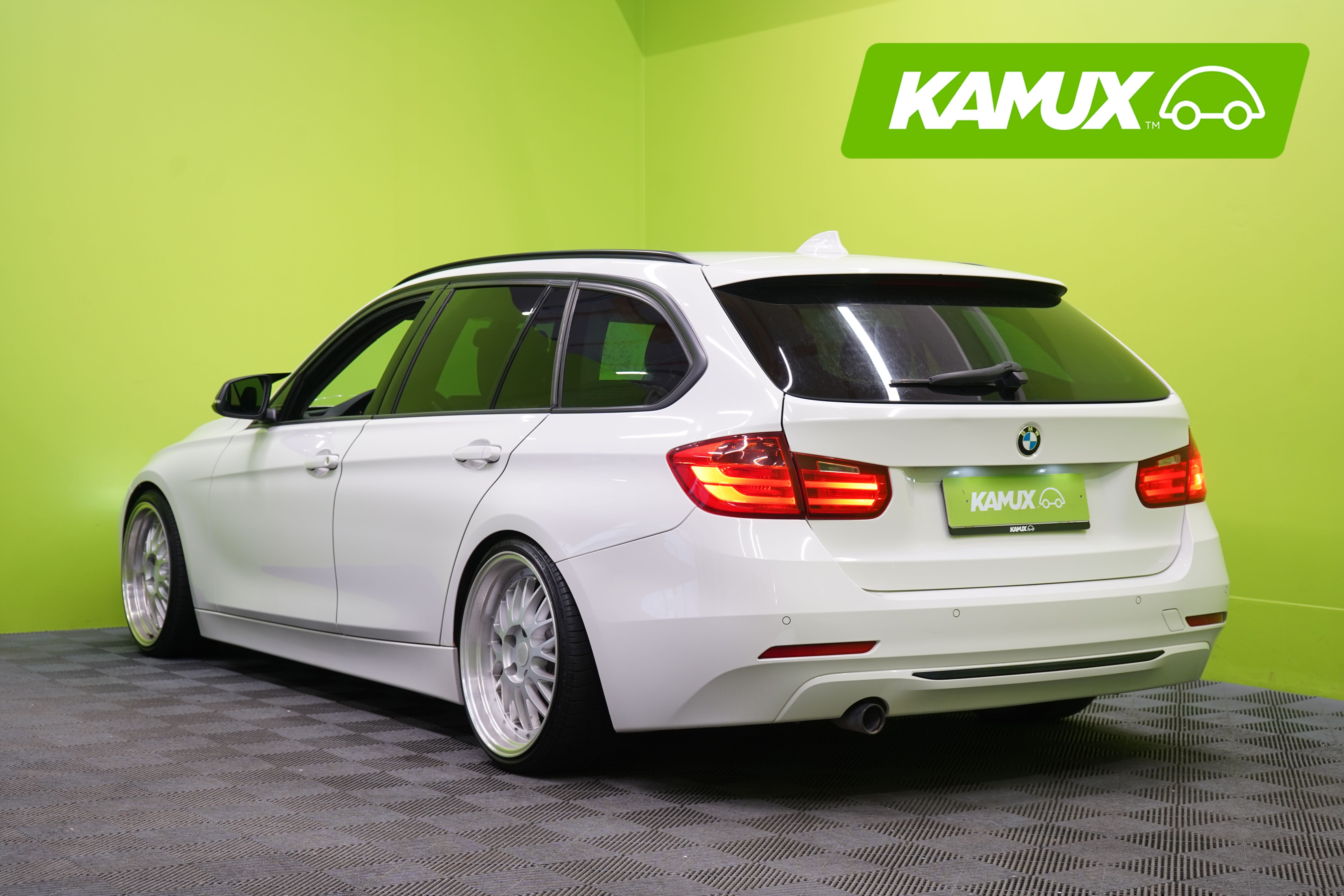 BMW 320 2013