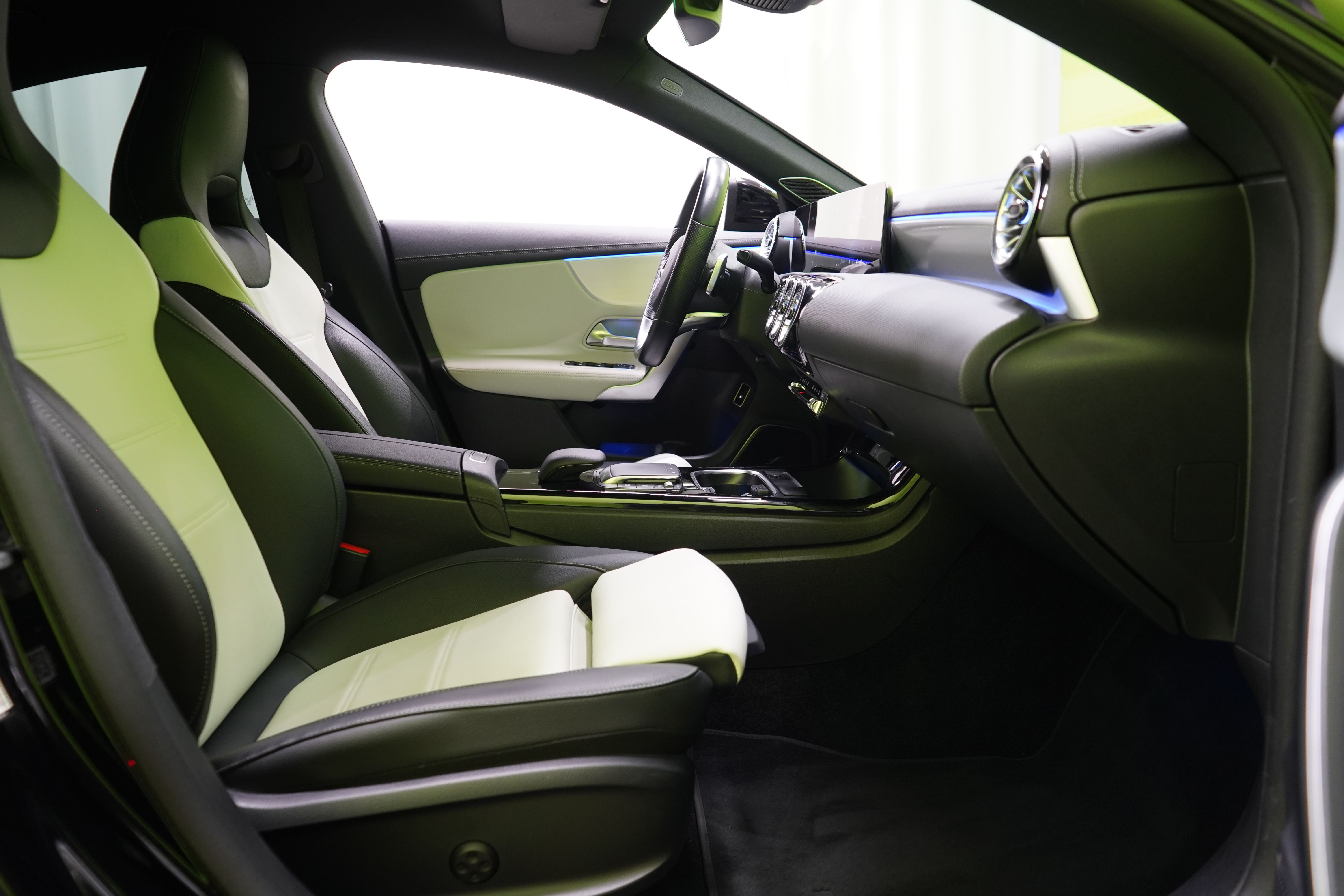 Mercedes-Benz CLA 2023