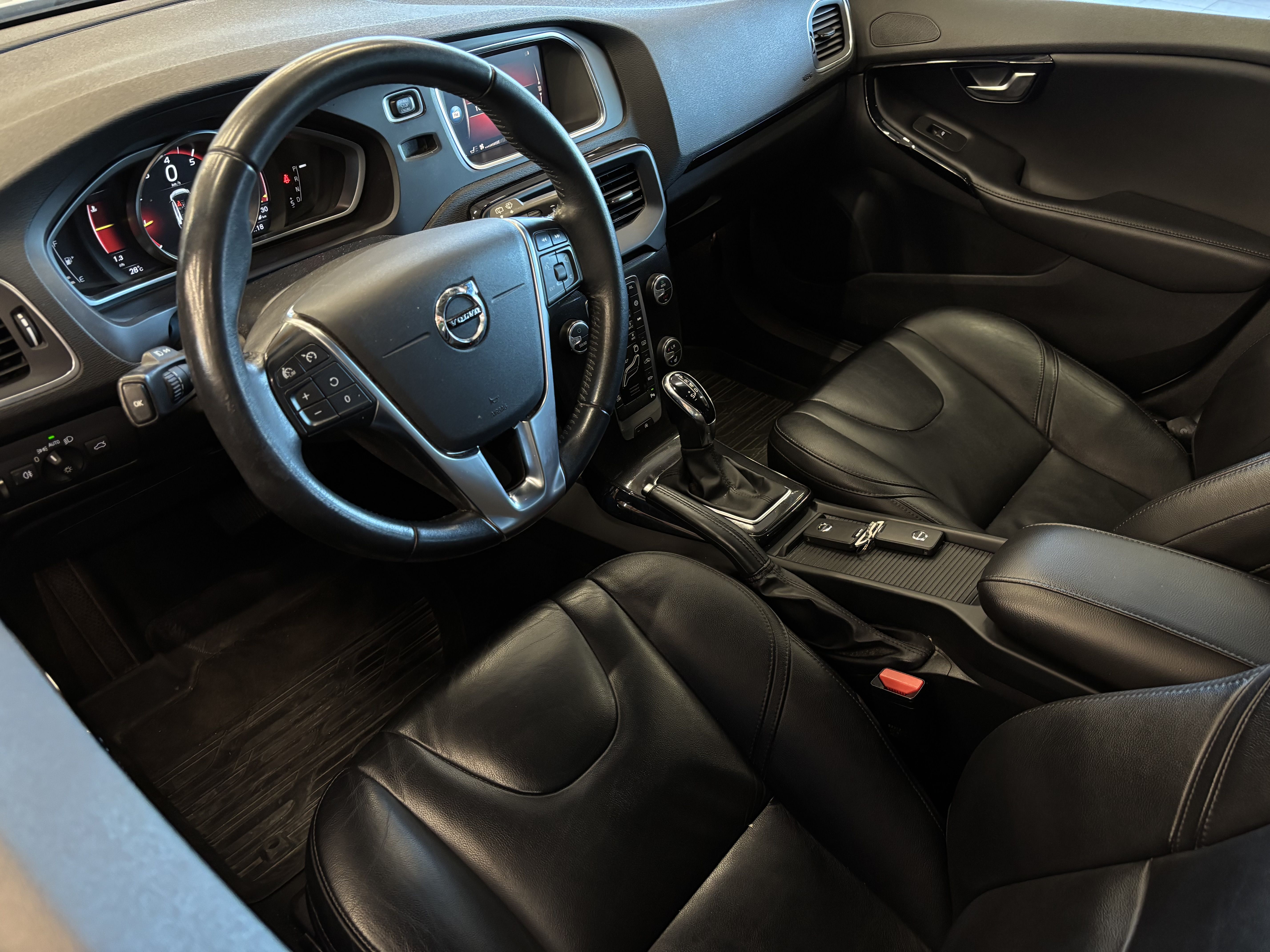 Volvo V40 2019