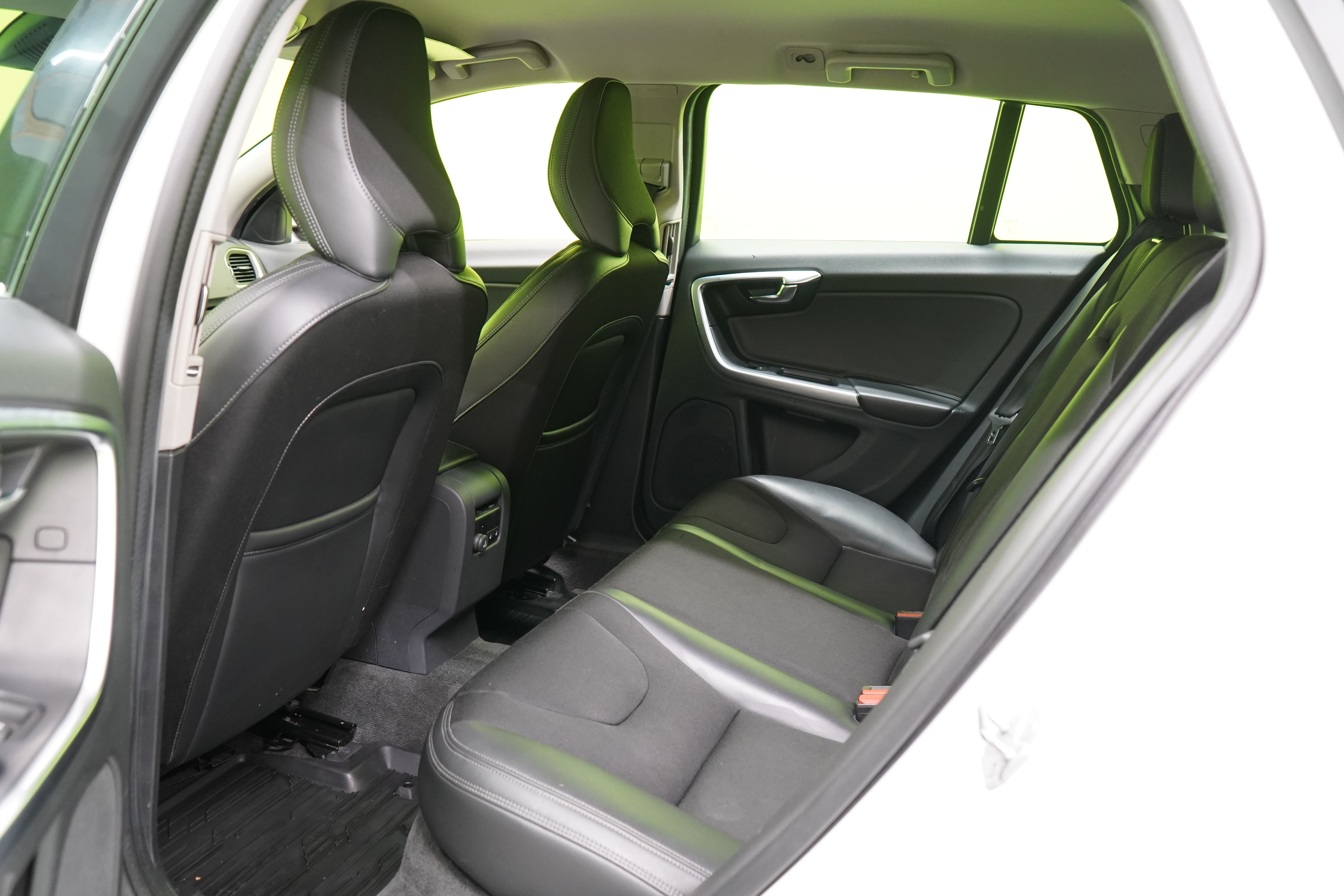 Volvo V60 2018
