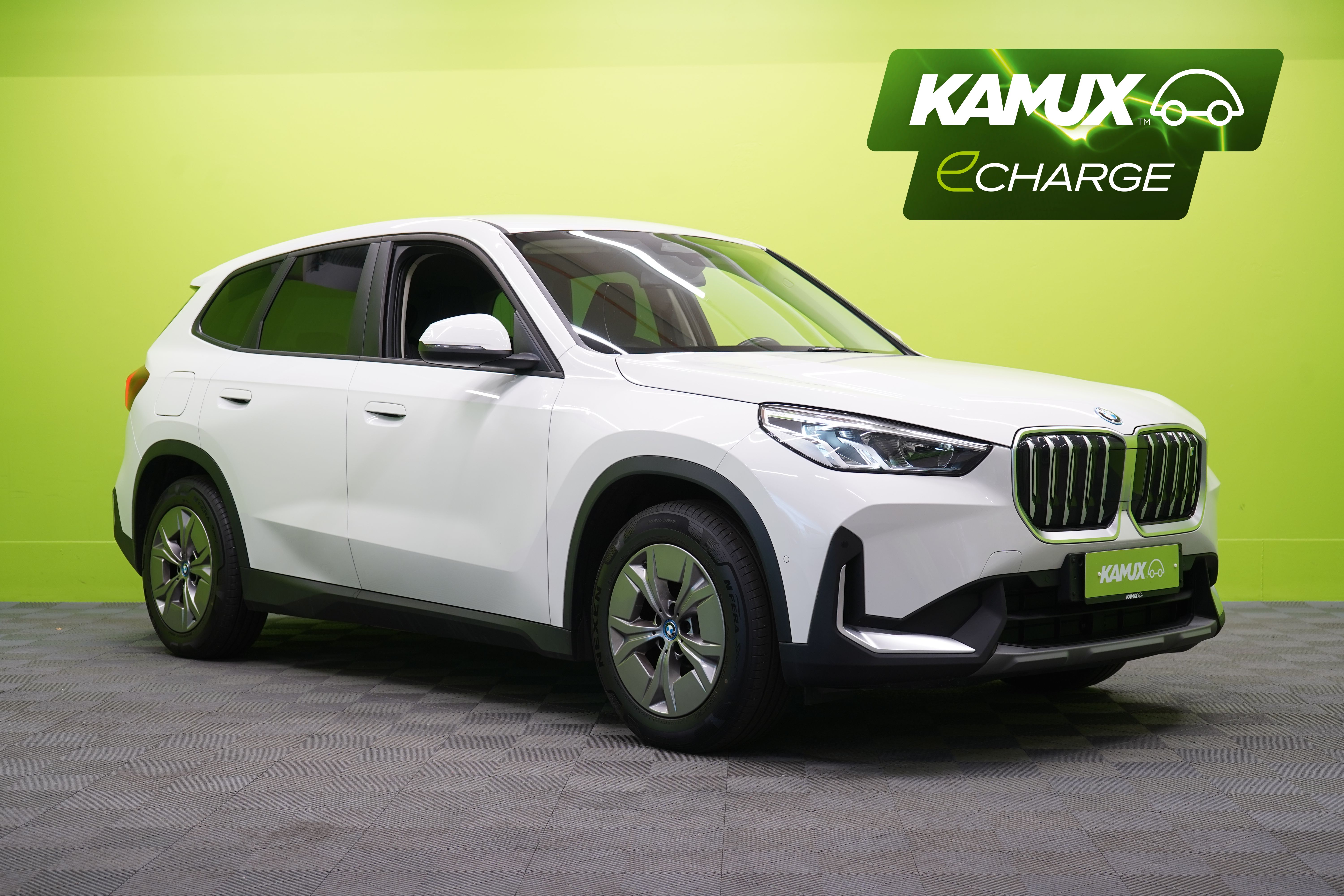 BMW iX1 2023