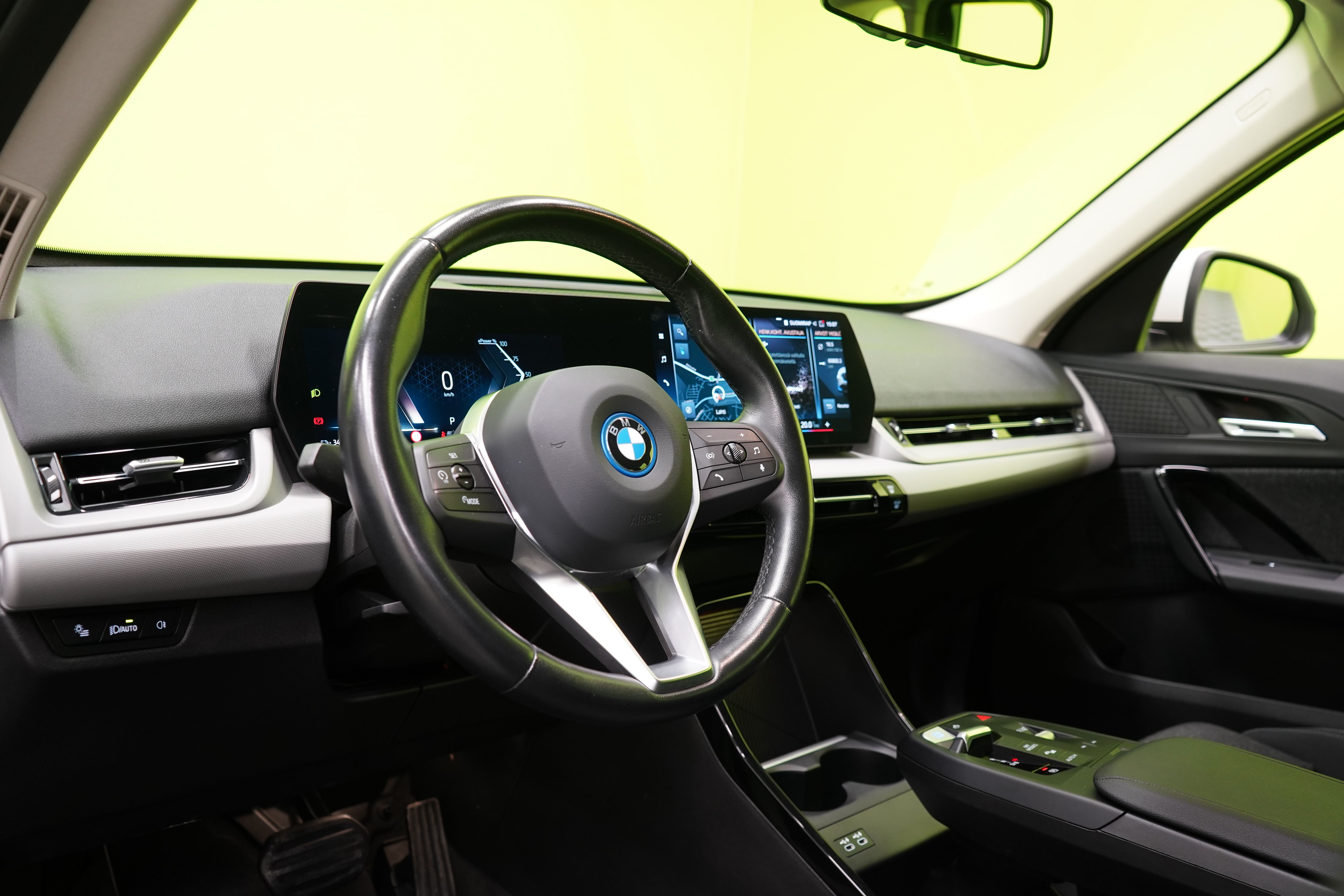 BMW iX1 2023