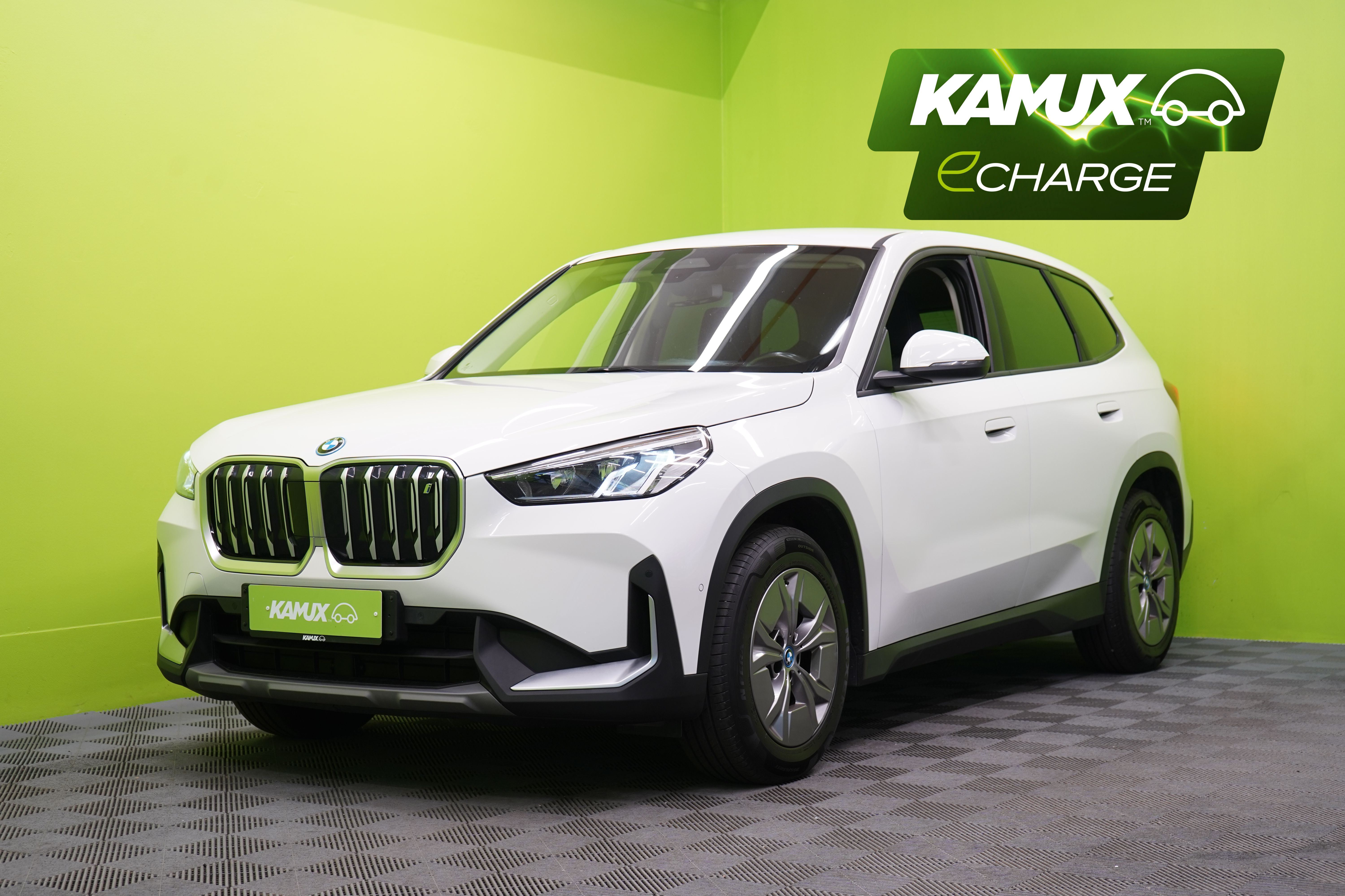 BMW iX1 2023