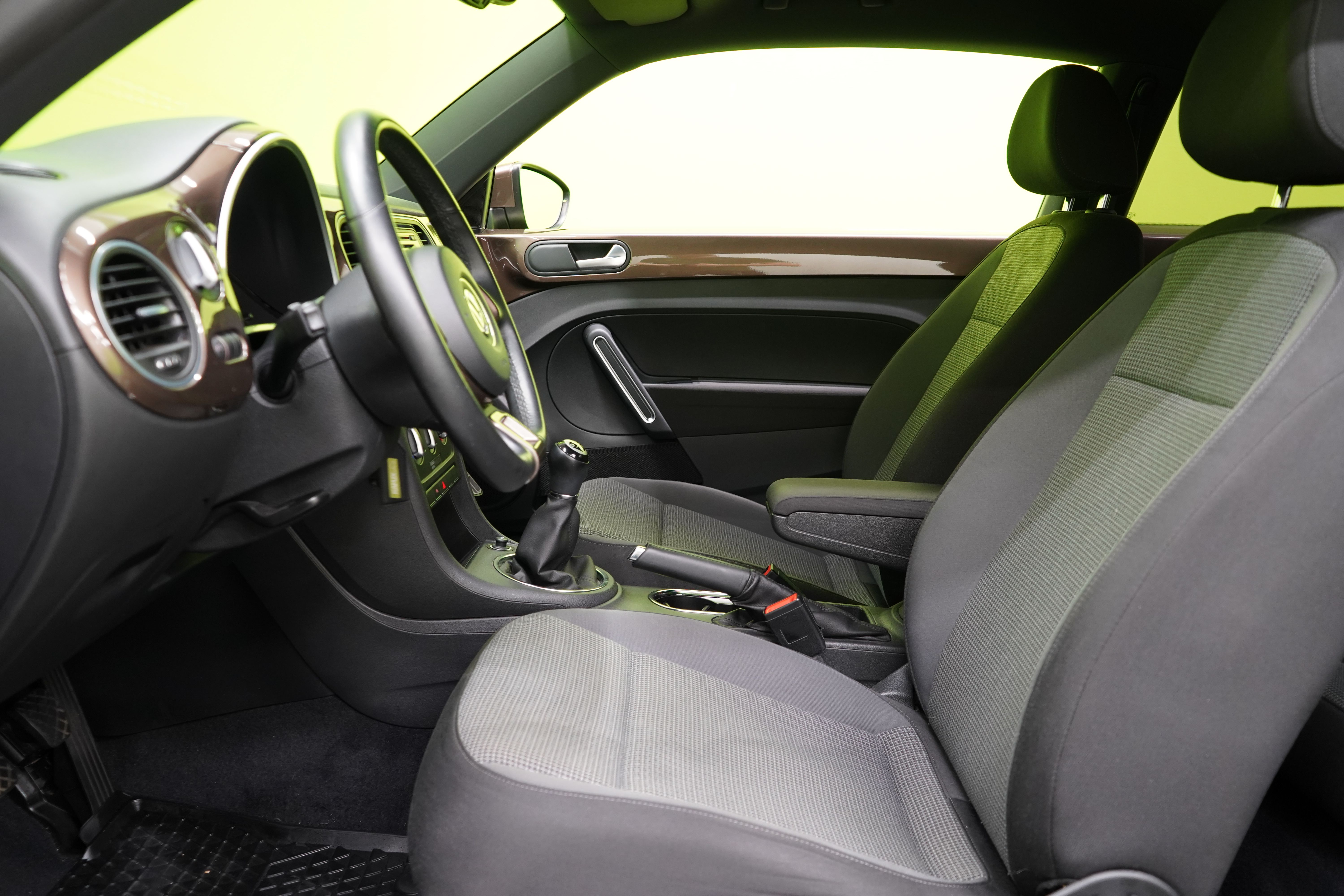 Volkswagen Beetle 2012