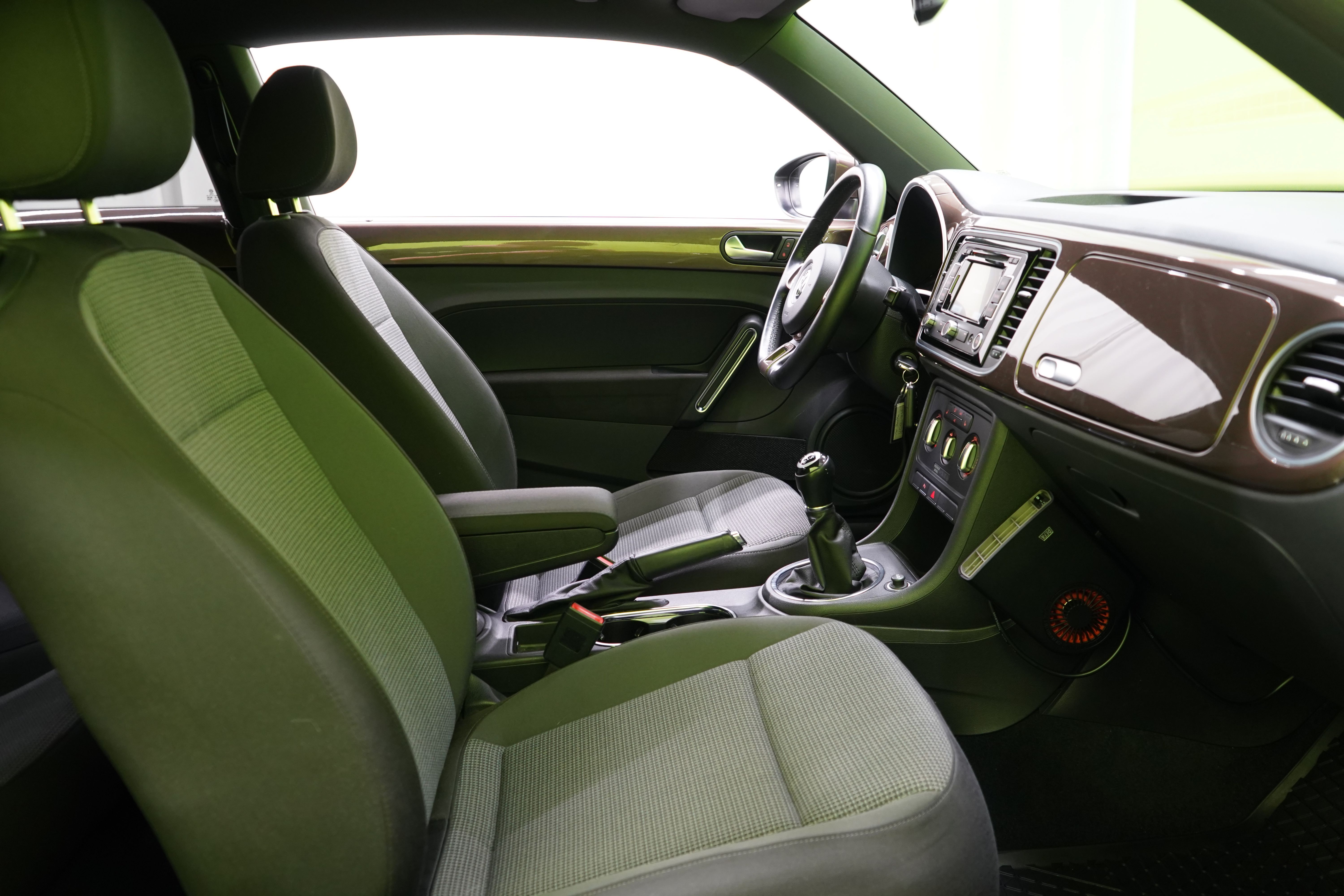 Volkswagen Beetle 2012