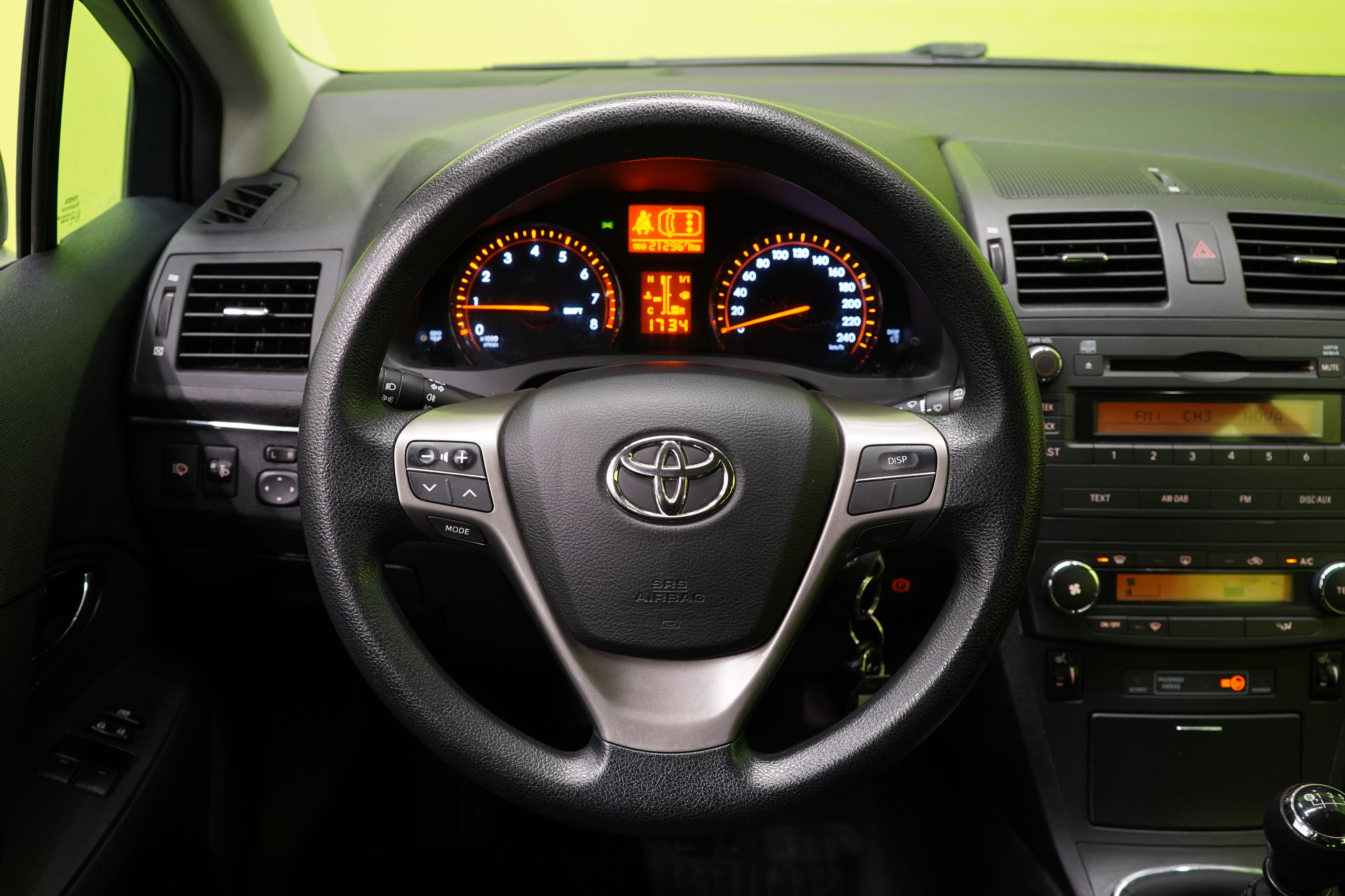Toyota Avensis 2010