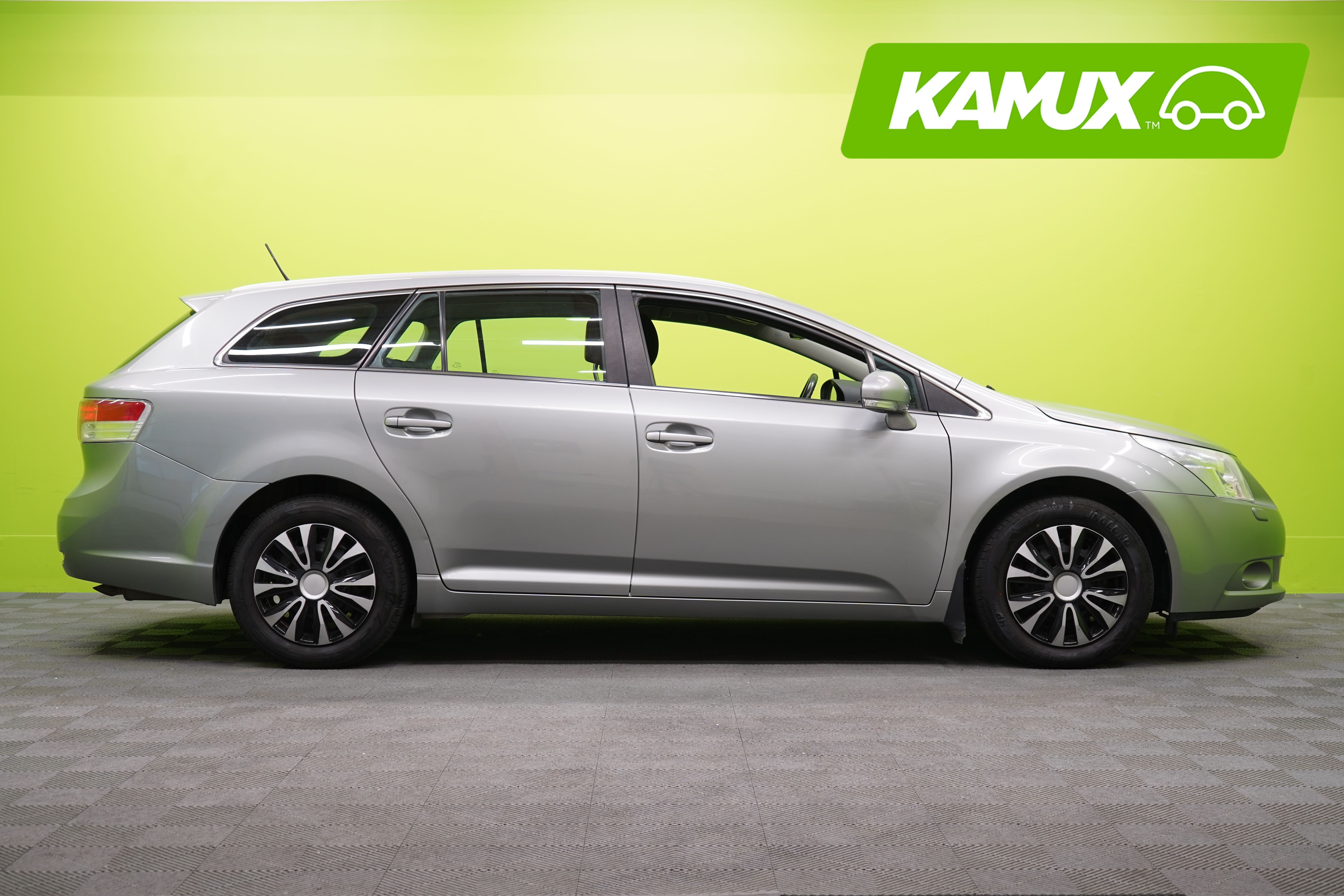 Toyota Avensis 2010