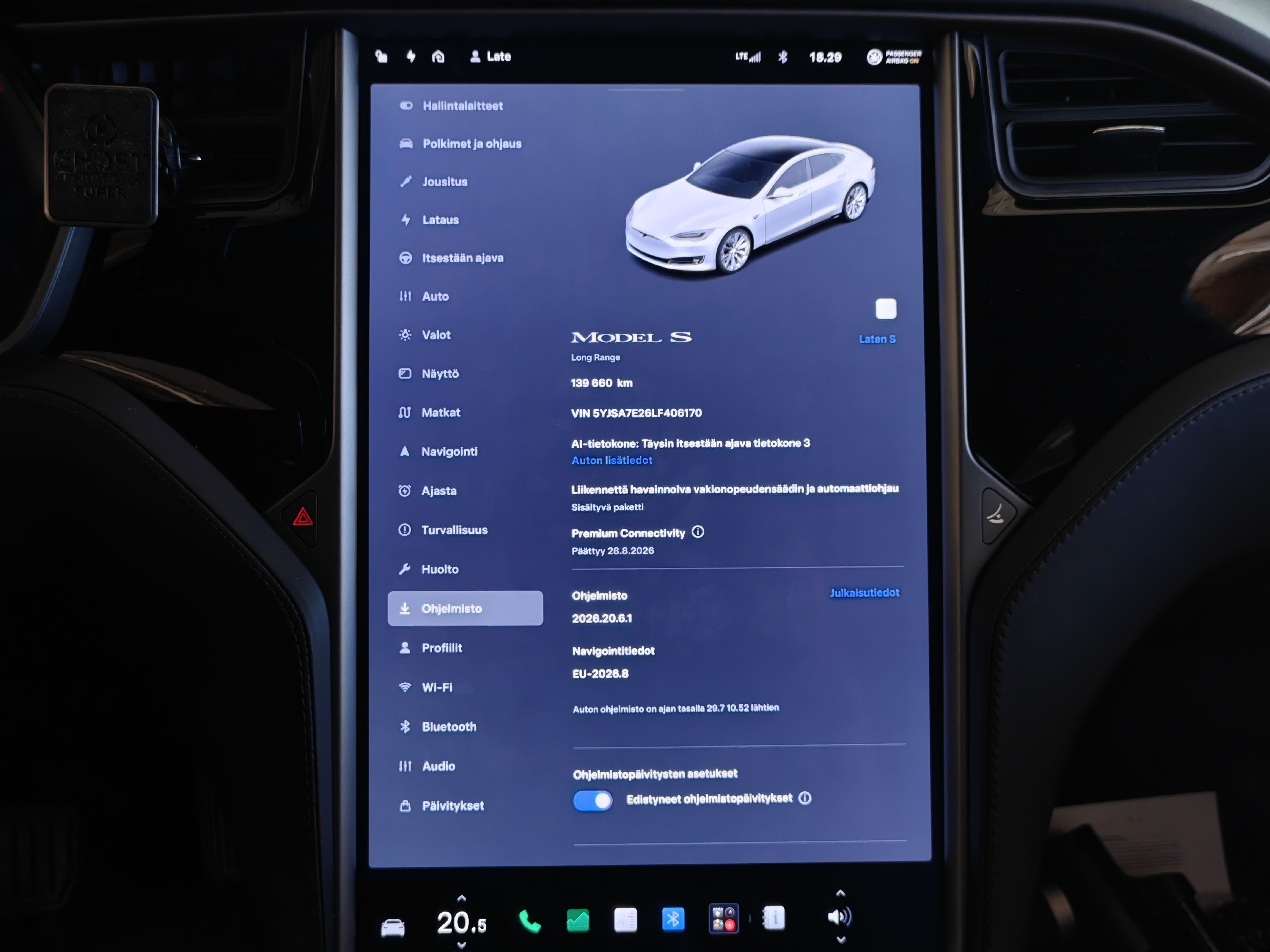 Tesla Model S 2020